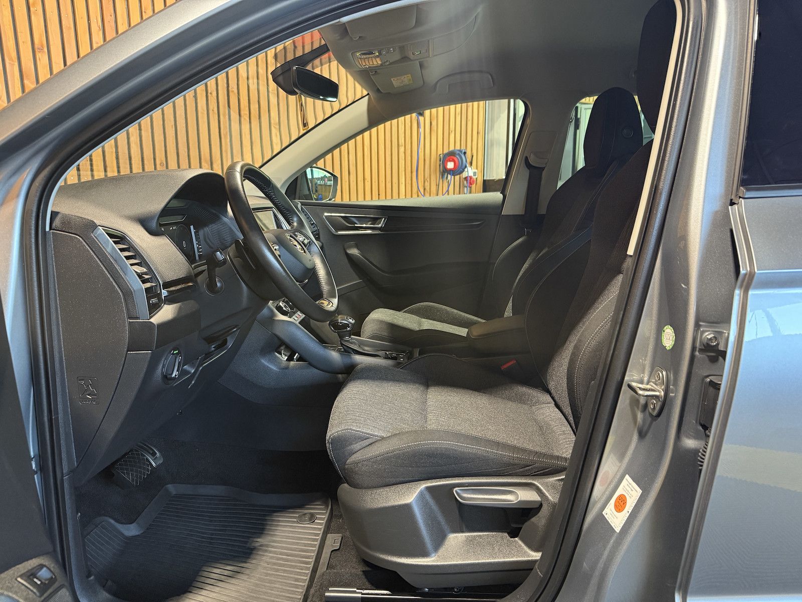 Fahrzeugabbildung SKODA Karoq 4x4 2,0 TDI DSG Navi*Kessy*LED*AHK*Virtual