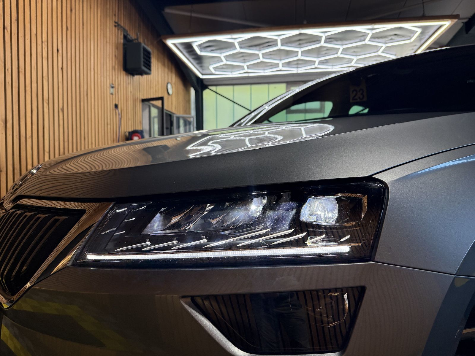Fahrzeugabbildung SKODA Karoq 4x4 2,0 TDI DSG Navi*Kessy*LED*AHK*Virtual