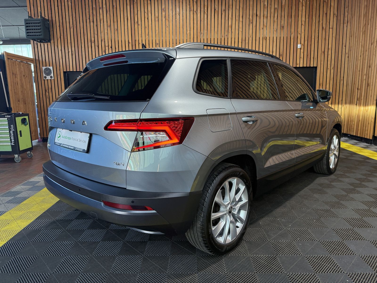 Fahrzeugabbildung SKODA Karoq 4x4 2,0 TDI DSG Navi*Kessy*LED*AHK*Virtual