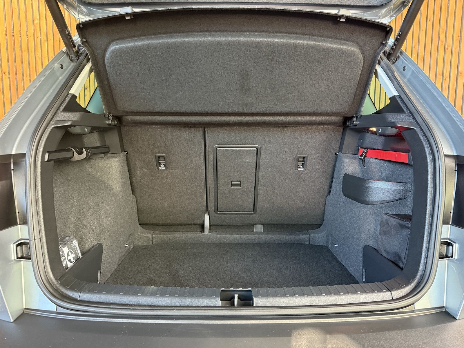 Fahrzeugabbildung SKODA Karoq 4x4 2,0 TDI DSG Navi*Kessy*LED*AHK*Virtual