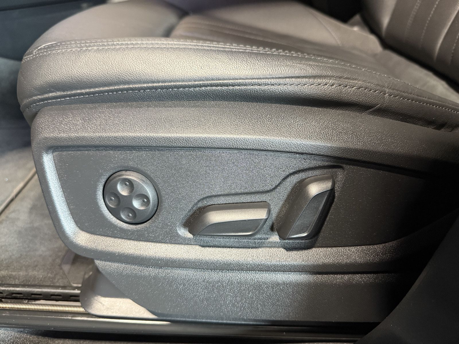 Fahrzeugabbildung Audi Q5 Sportback 40 TDI qu.*Navi*Leder*360°*AHK*Keyl