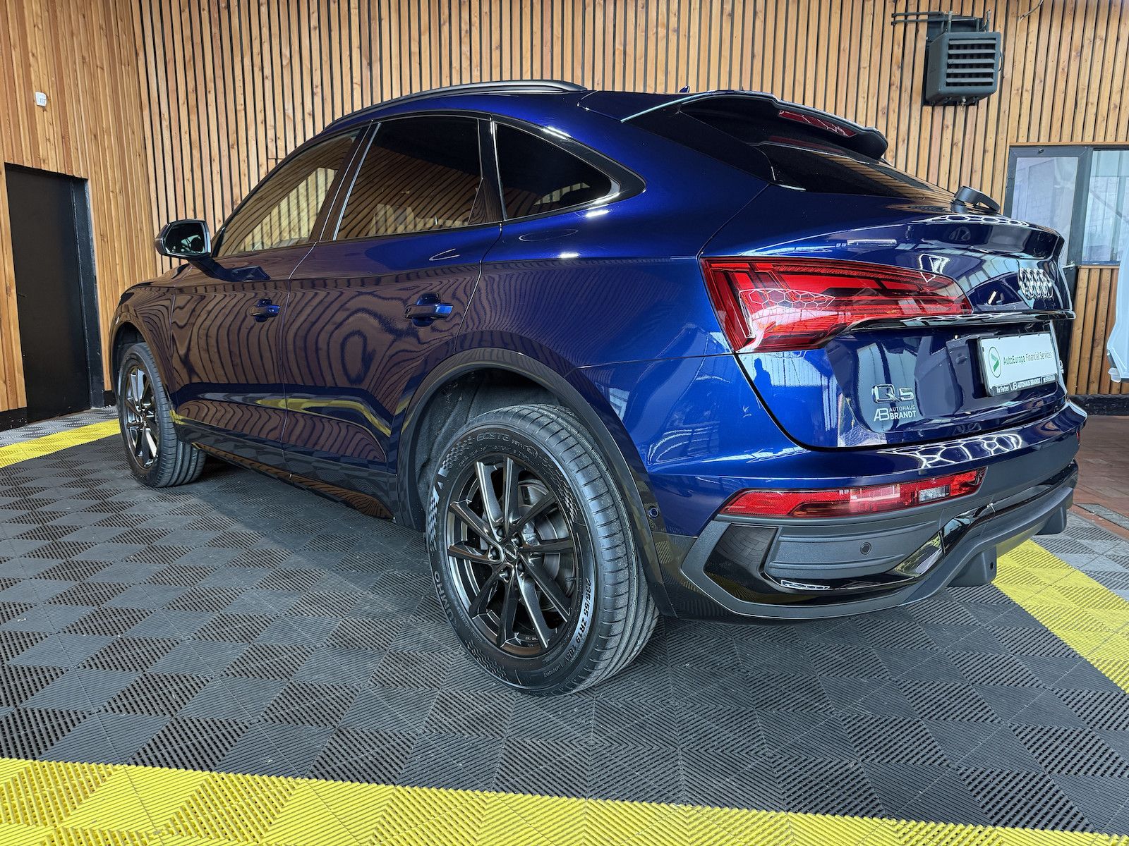 Fahrzeugabbildung Audi Q5 Sportback 40 TDI qu.*Navi*Leder*360°*AHK*Keyl