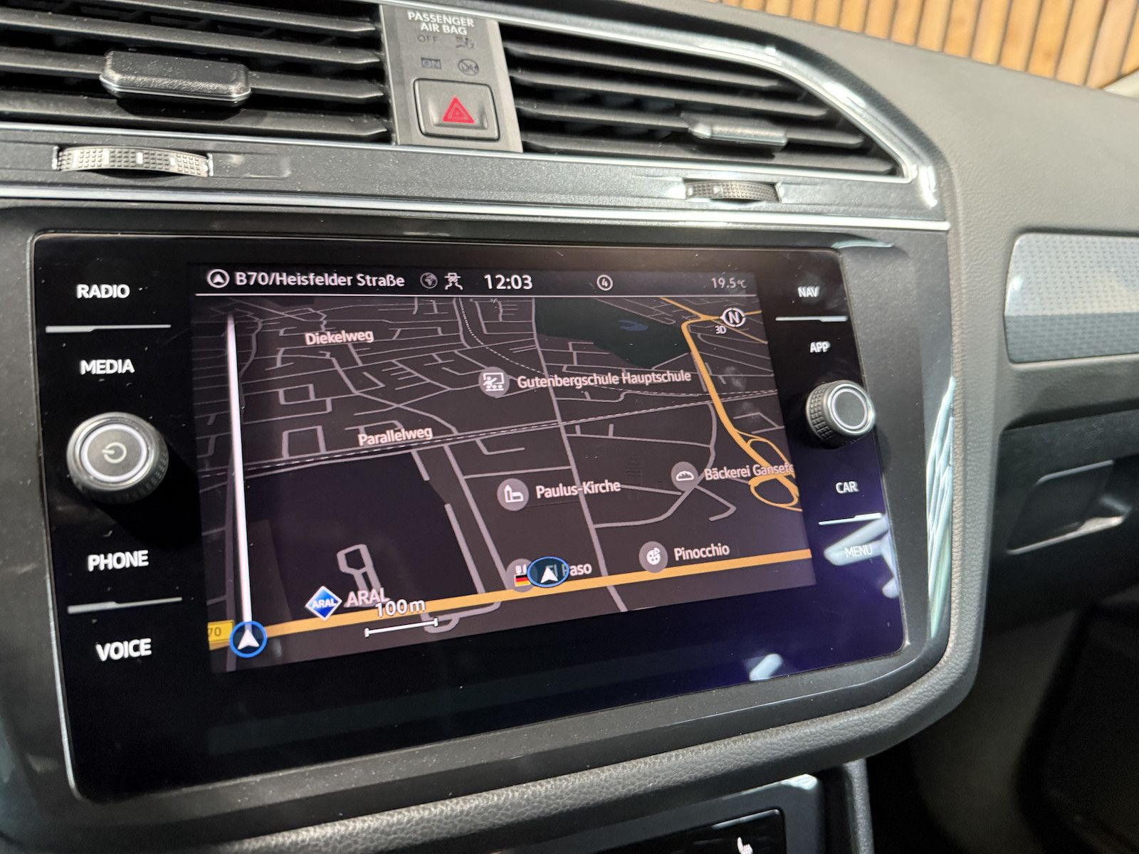 Fahrzeugabbildung Volkswagen Tiguan 1,4 eHybrid Life DSG *Navi*ACC*LED*AHK
