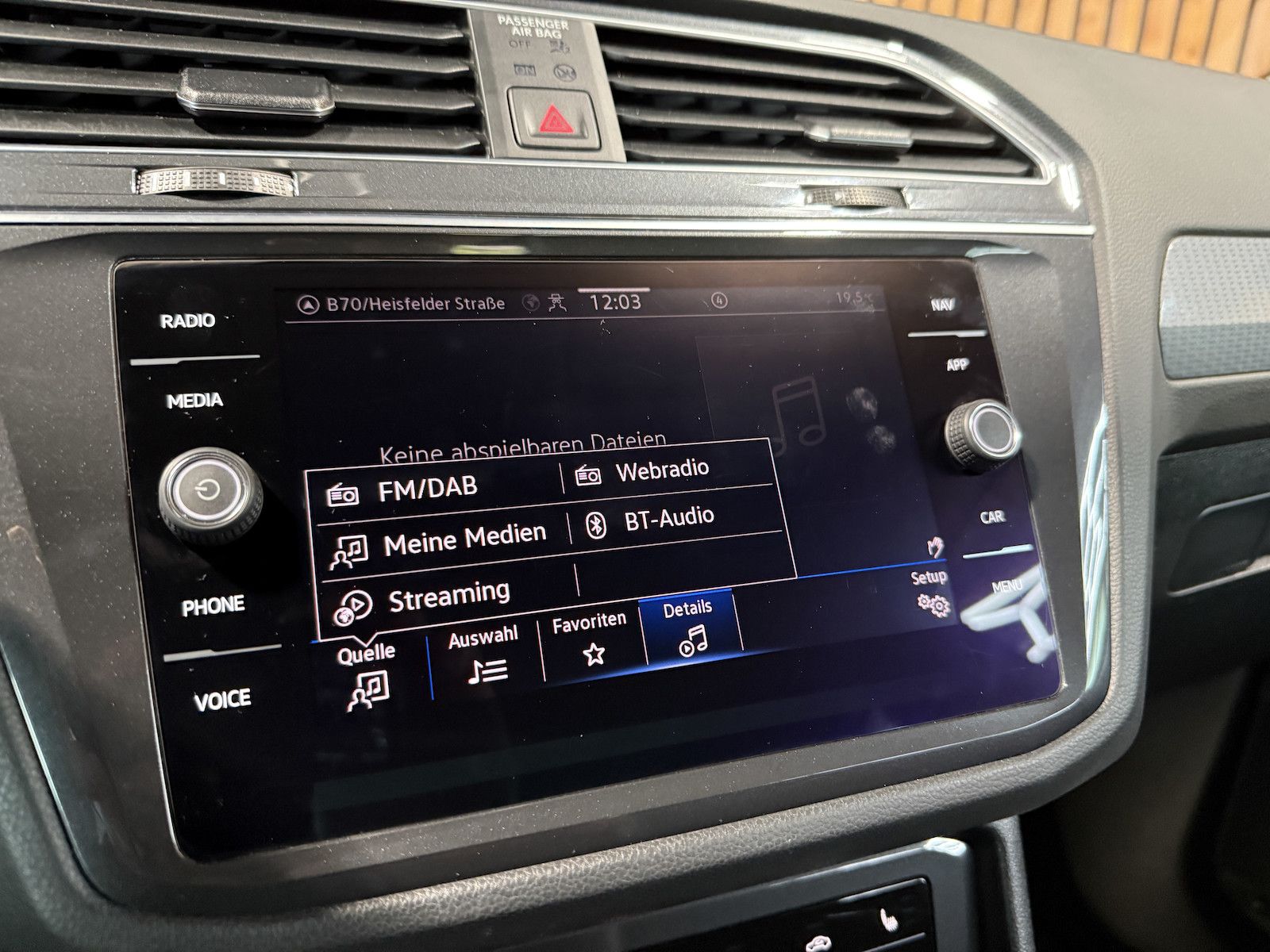 Fahrzeugabbildung Volkswagen Tiguan 1,4 eHybrid Life DSG *Navi*ACC*LED*AHK