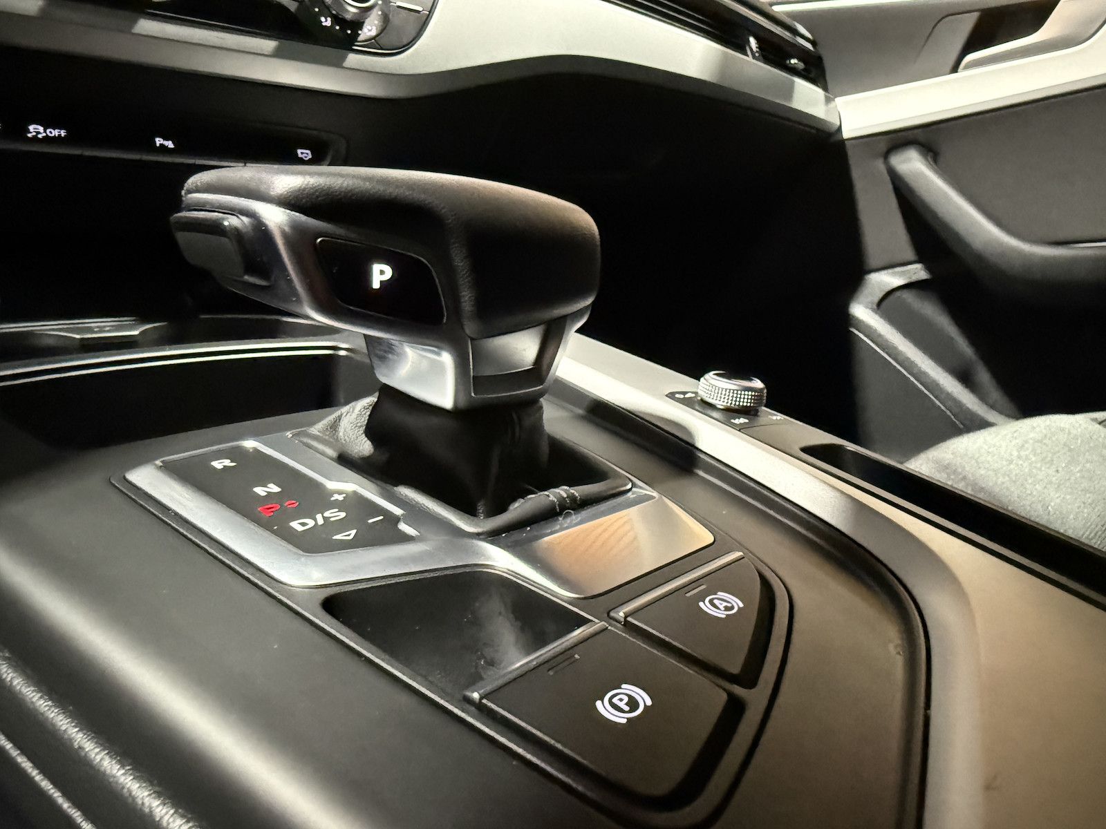 Fahrzeugabbildung Audi A4 Avant 2,0 TDI Aut. *Navi+*ACC*AHK*Kamera*App*
