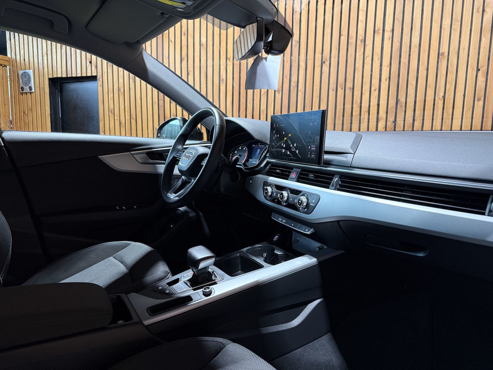 Fahrzeugabbildung Audi A4 Avant 2,0 TDI Aut. *Navi+*ACC*AHK*Kamera*App*