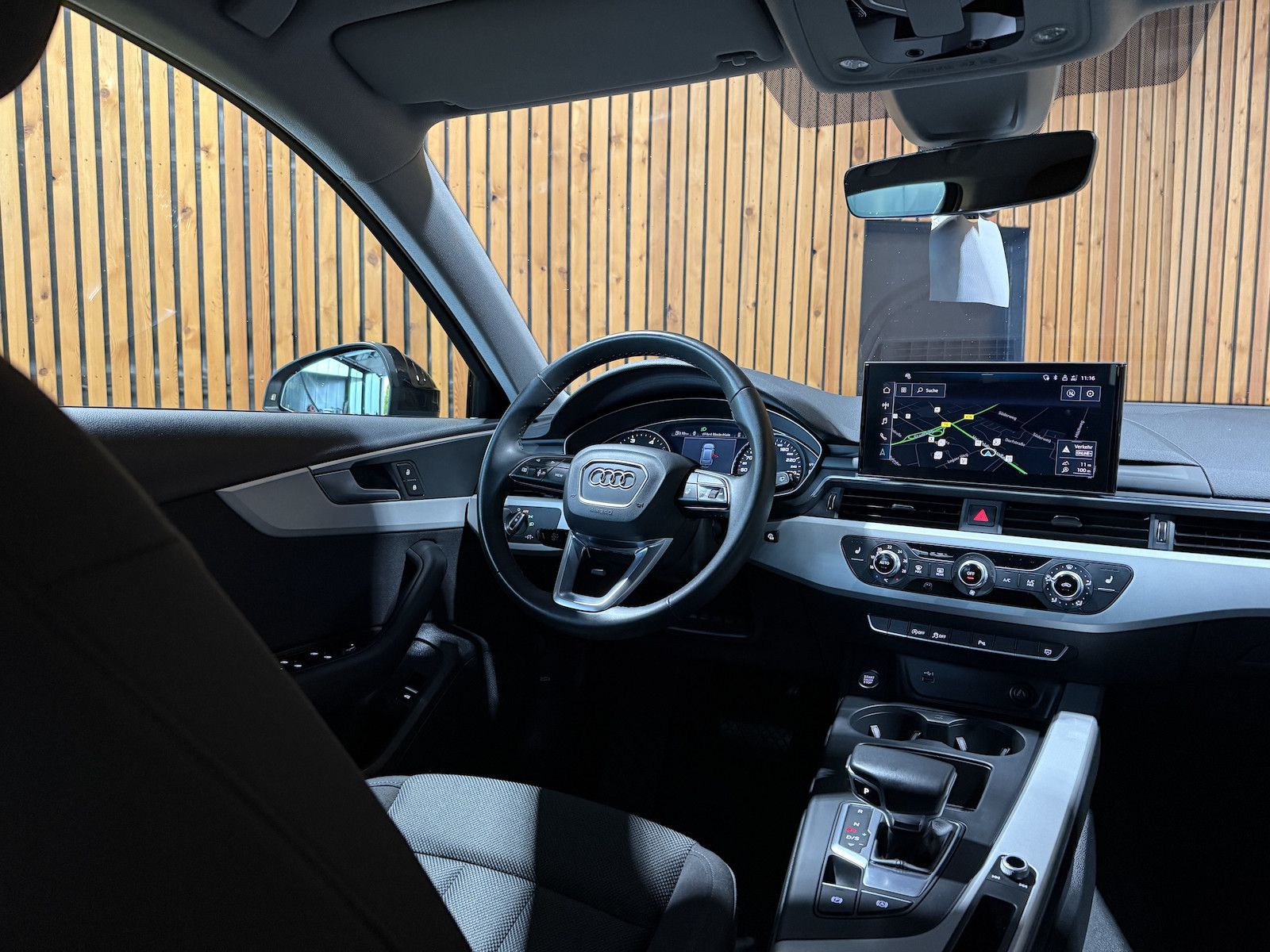 Fahrzeugabbildung Audi A4 Avant 2,0 TDI Aut. *Navi+*ACC*AHK*Kamera*App*