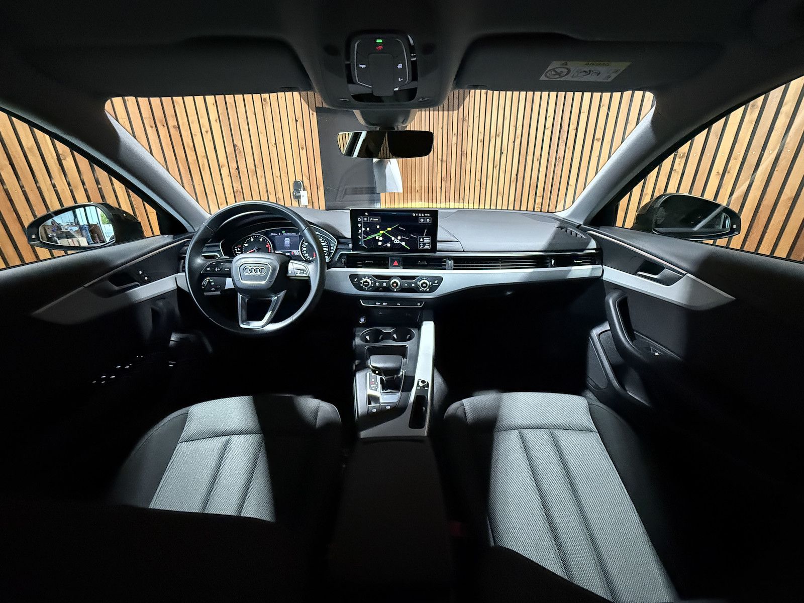 Fahrzeugabbildung Audi A4 Avant 2,0 TDI Aut. *Navi+*ACC*AHK*Kamera*App*