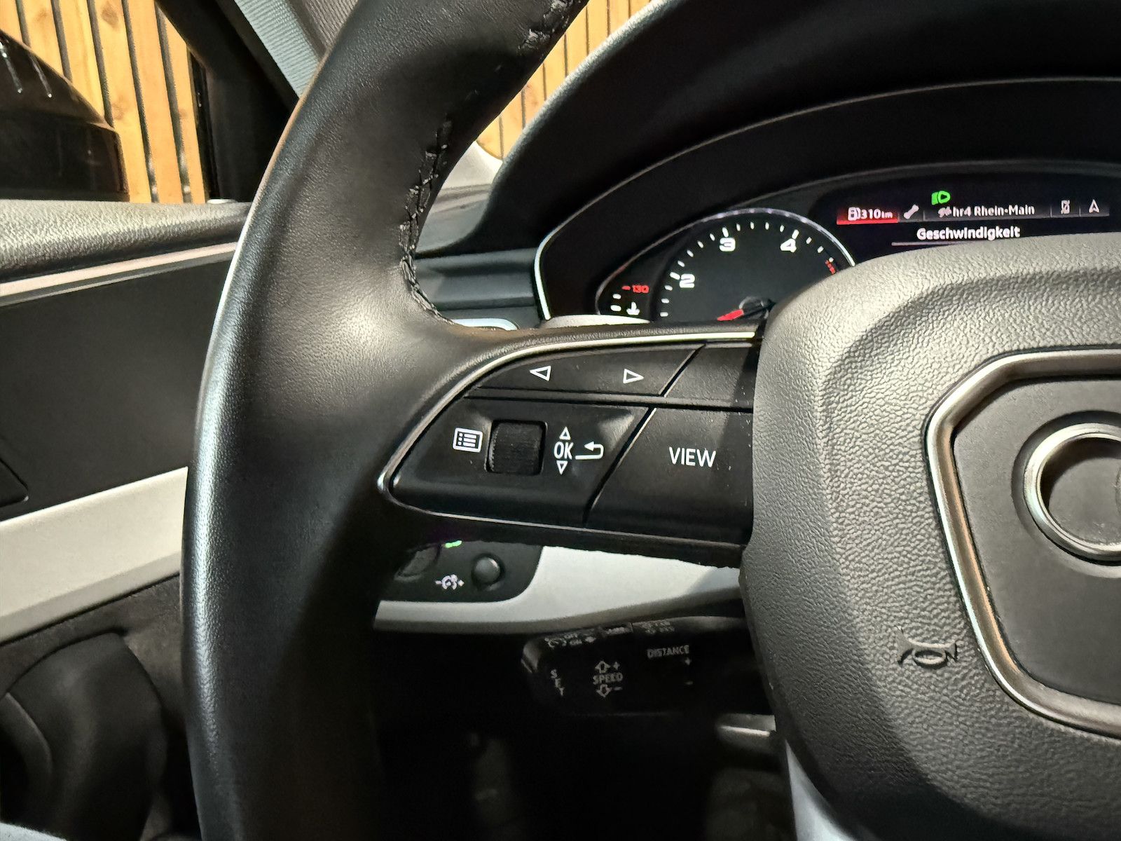 Fahrzeugabbildung Audi A4 Avant 2,0 TDI Aut. *Navi+*ACC*AHK*Kamera*App*