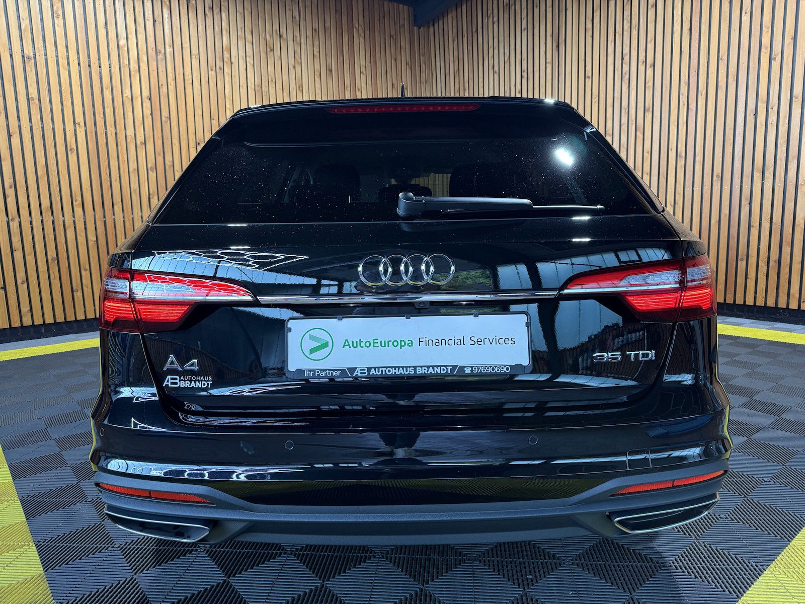 Fahrzeugabbildung Audi A4 Avant 2,0 TDI Aut. *Navi+*ACC*AHK*Kamera*App*