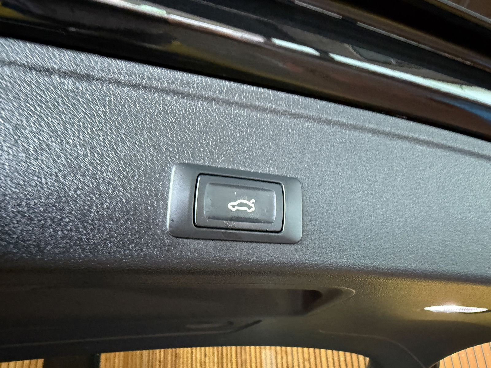 Fahrzeugabbildung Audi A4 Avant 2,0 TDI Aut. *Navi+*ACC*AHK*Kamera*App*
