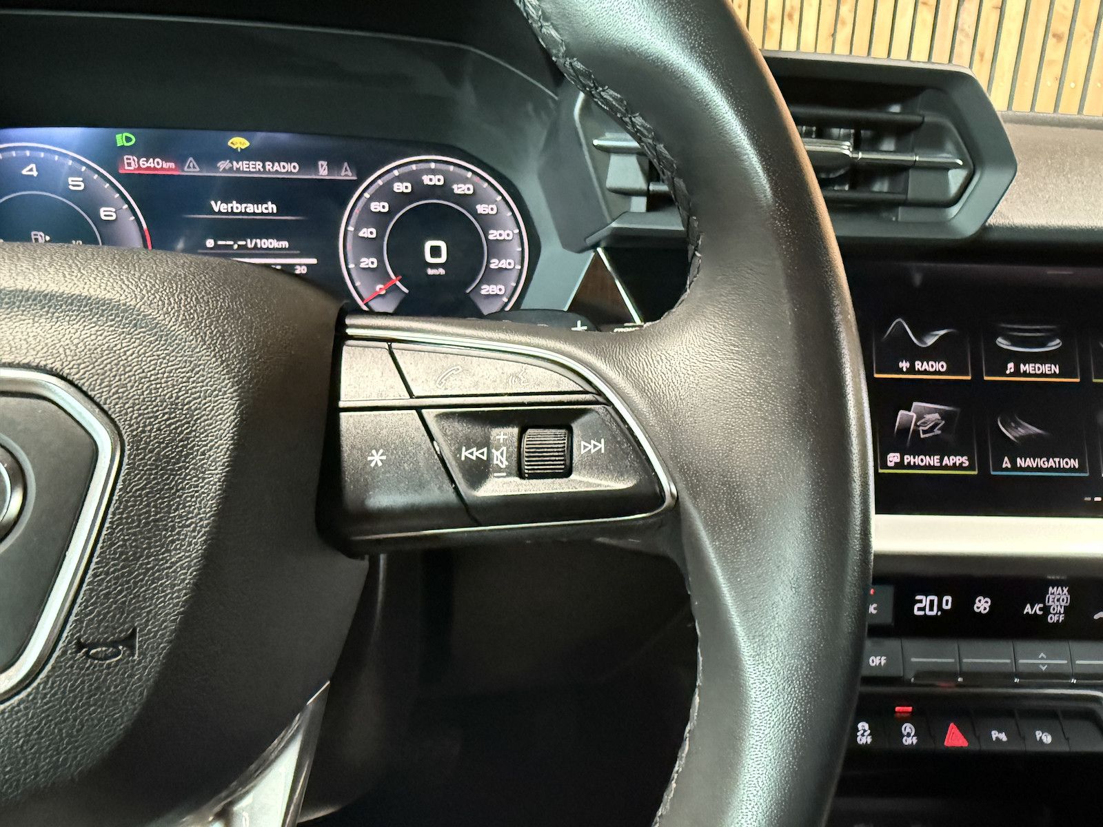 Fahrzeugabbildung Audi A3 Sportback advanced TFSI *Navi*LED*Kam*Virtual
