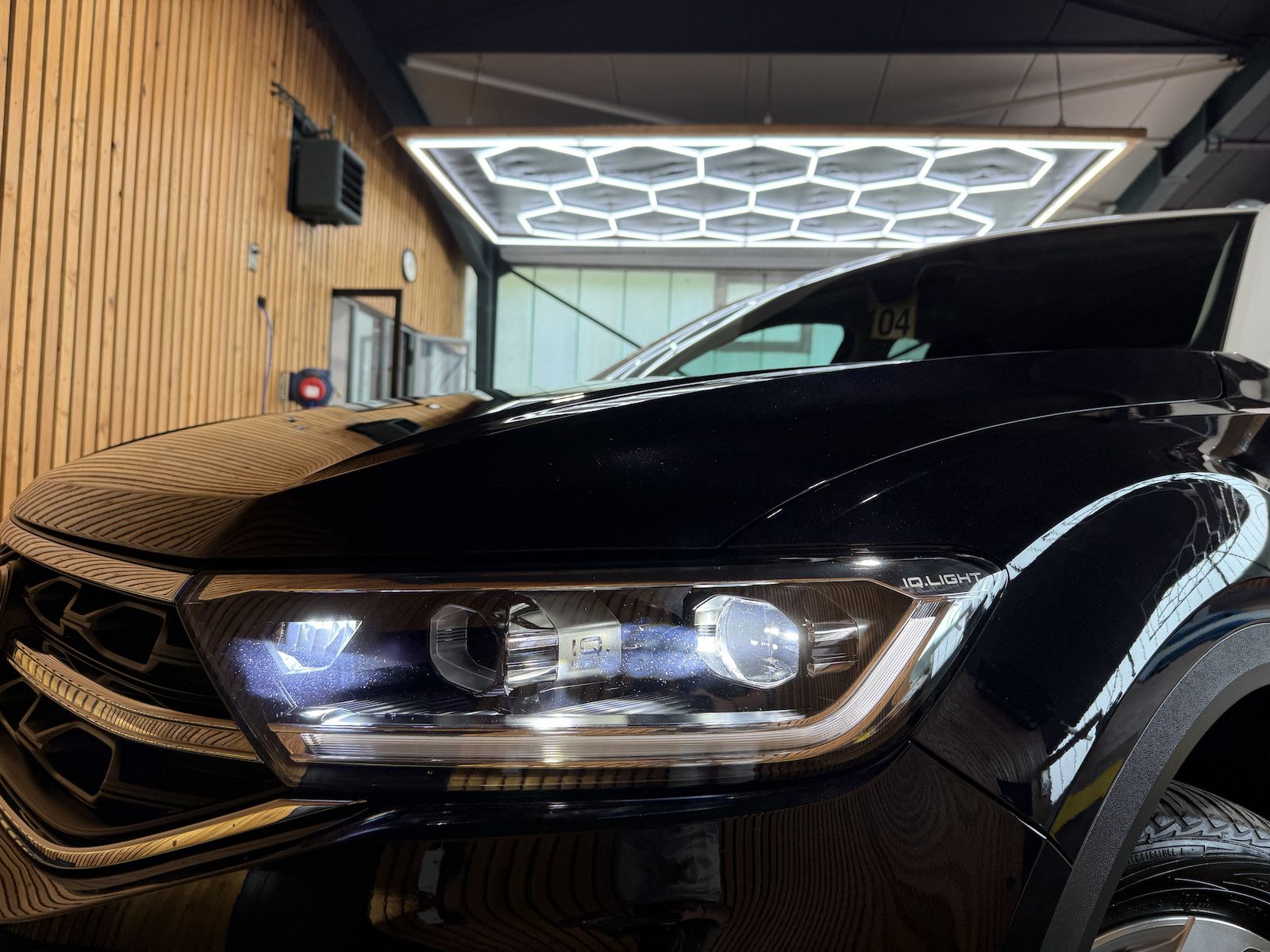 Fahrzeugabbildung Volkswagen T-Roc 2,0 TDI Style DSG Navi*LED*Kam*Virtual*AHK