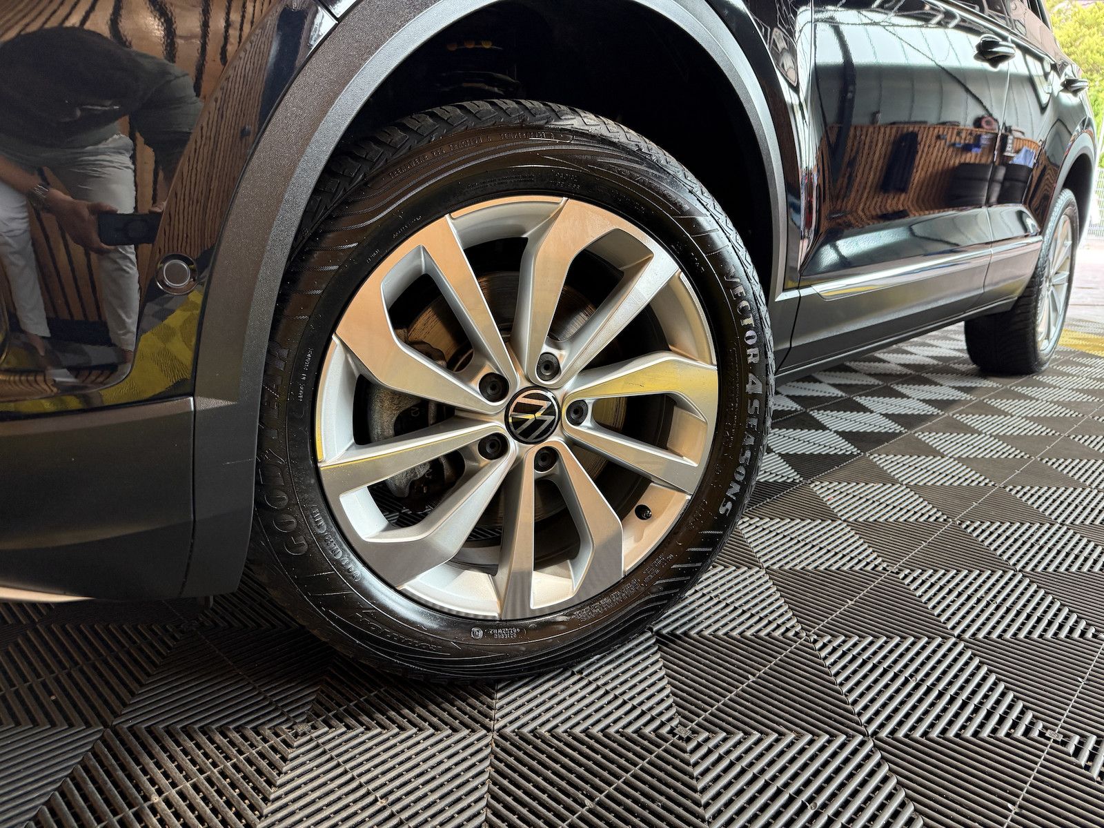 Fahrzeugabbildung Volkswagen T-Roc 2,0 TDI Style DSG Navi*LED*Kam*Virtual*AHK