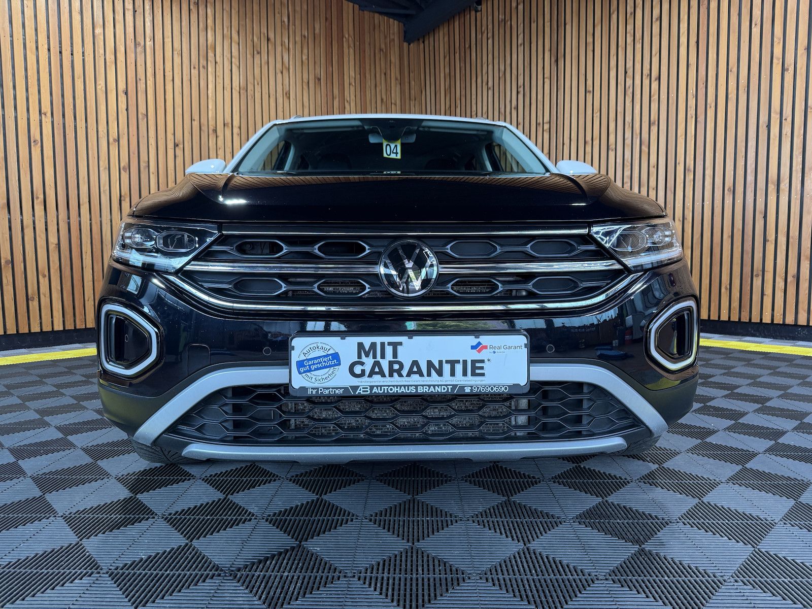 Fahrzeugabbildung Volkswagen T-Roc 2,0 TDI Style DSG Navi*LED*Kam*Virtual*AHK