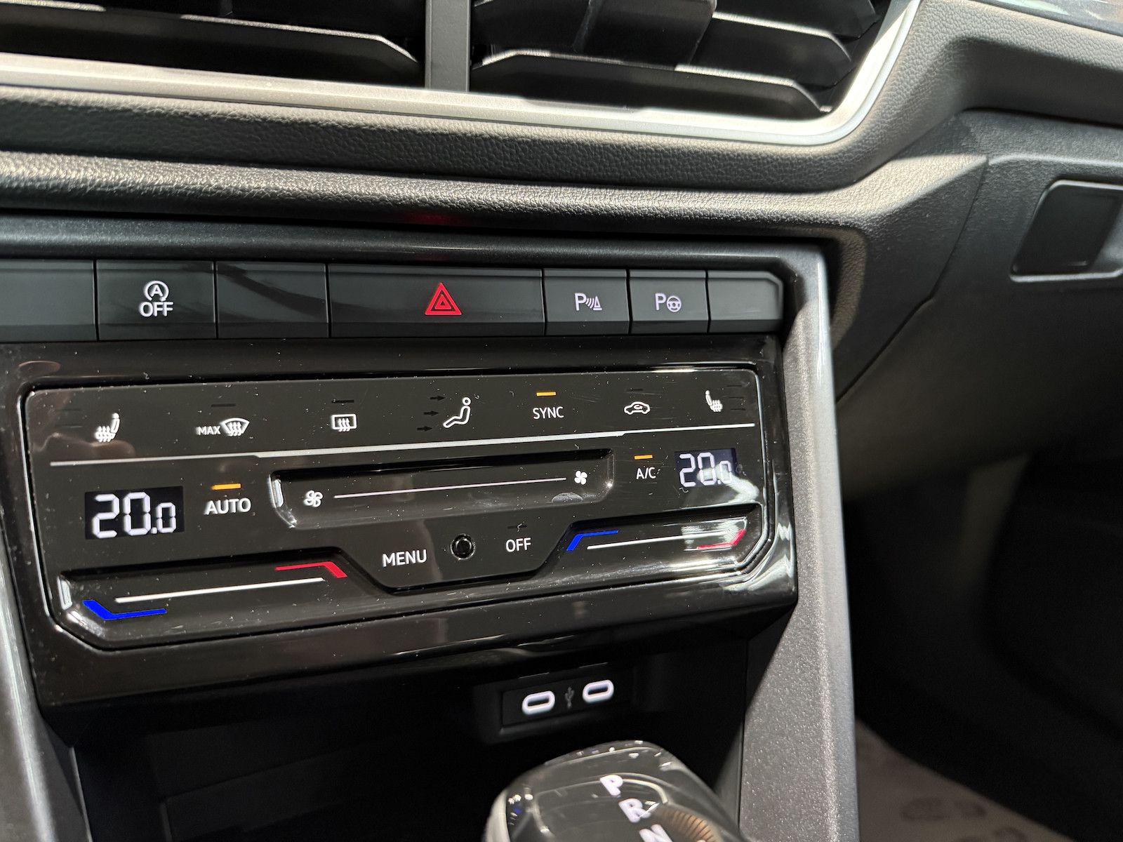 Fahrzeugabbildung Volkswagen T-Roc 2,0 TDI Style DSG Navi*LED*Kam*Virtual*AHK