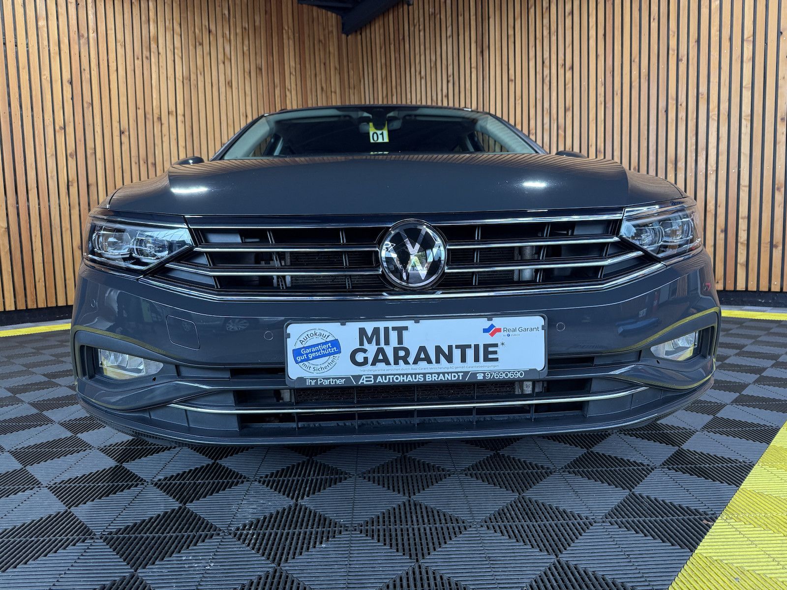 Fahrzeugabbildung Volkswagen Passat Variant 2,0 TDI DSG Navi*IQ*Kam*Leder*VIR