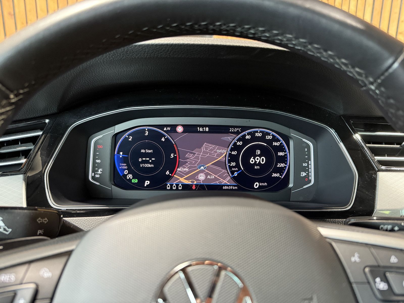 Fahrzeugabbildung Volkswagen Passat Variant 2,0 TDI DSG Navi*IQ*Kam*Leder*VIR