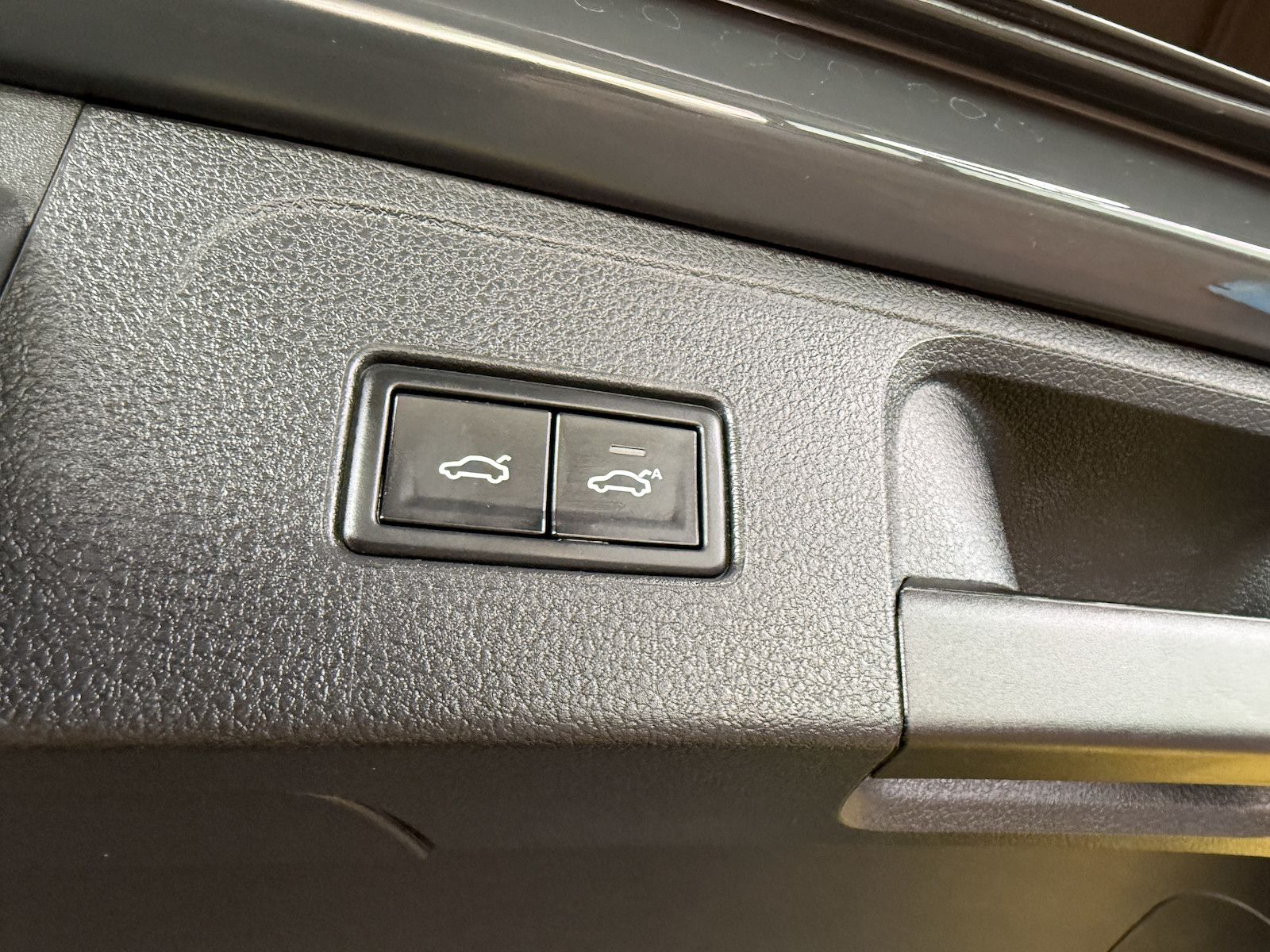 Fahrzeugabbildung Volkswagen Passat Variant 2,0 TDI DSG Navi*IQ*Kam*Leder*VIR