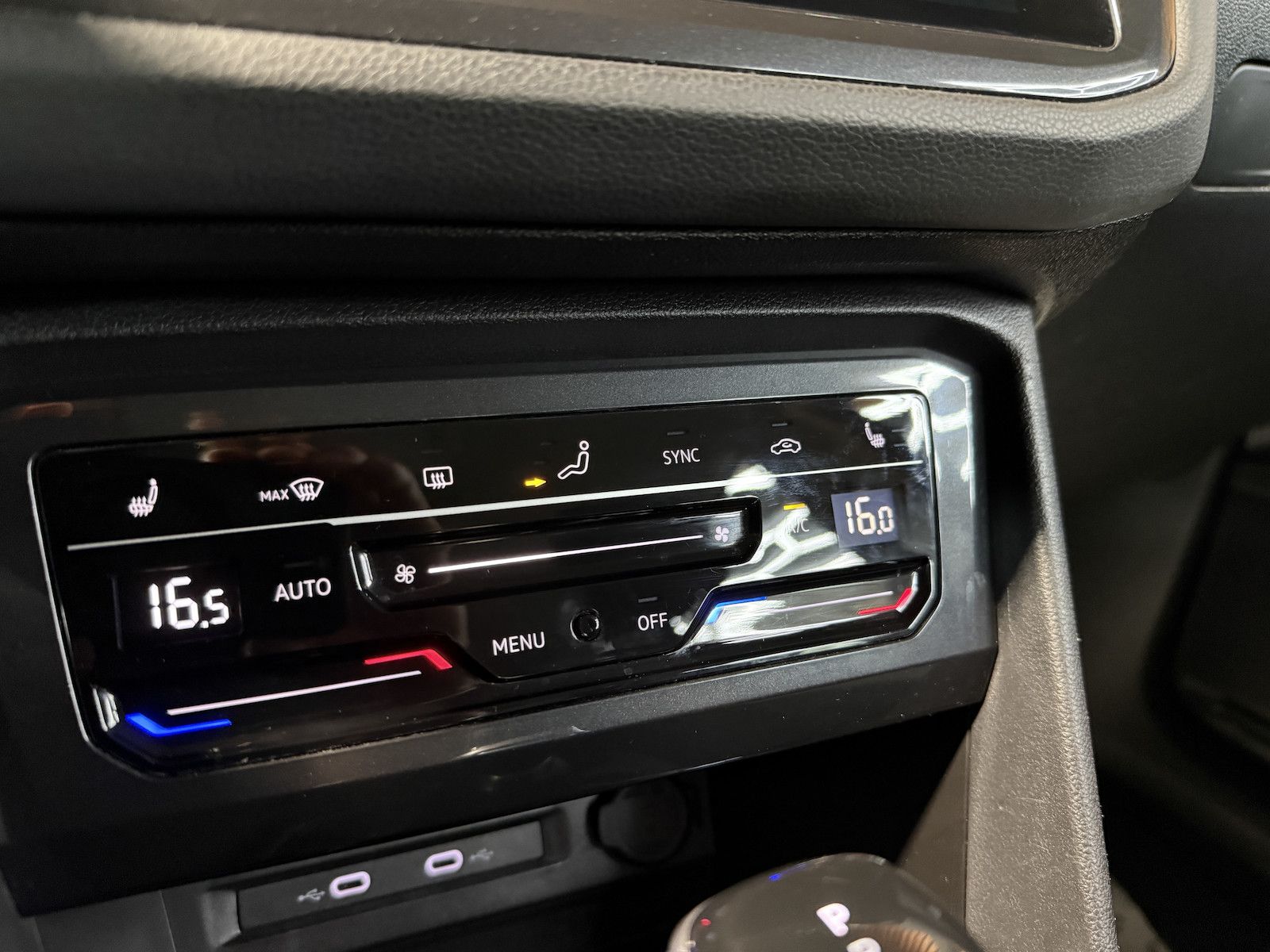 Fahrzeugabbildung Volkswagen Tiguan 1,5 TSI Life DSG *Navi*ACC*LED*el.Klappe*