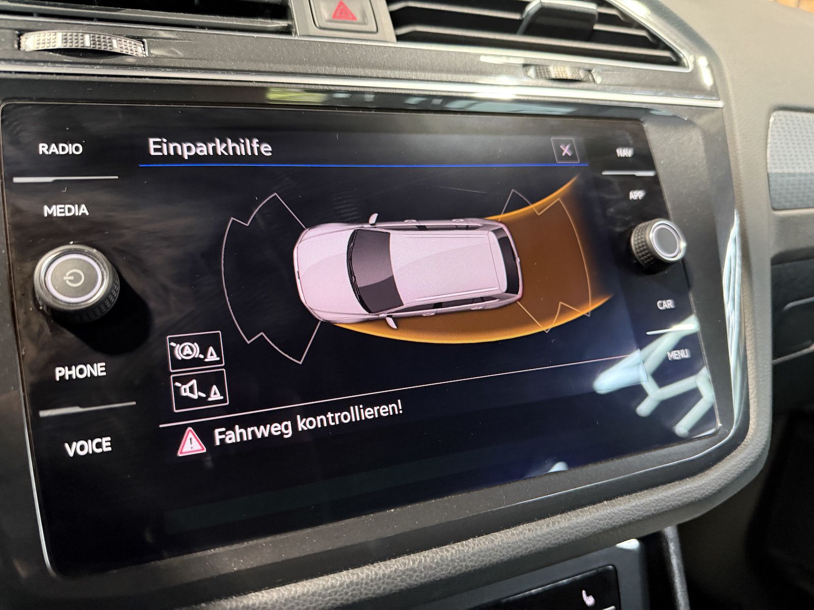 Fahrzeugabbildung Volkswagen Tiguan 1,5 TSI Life DSG *Navi*ACC*LED*el.Klappe*