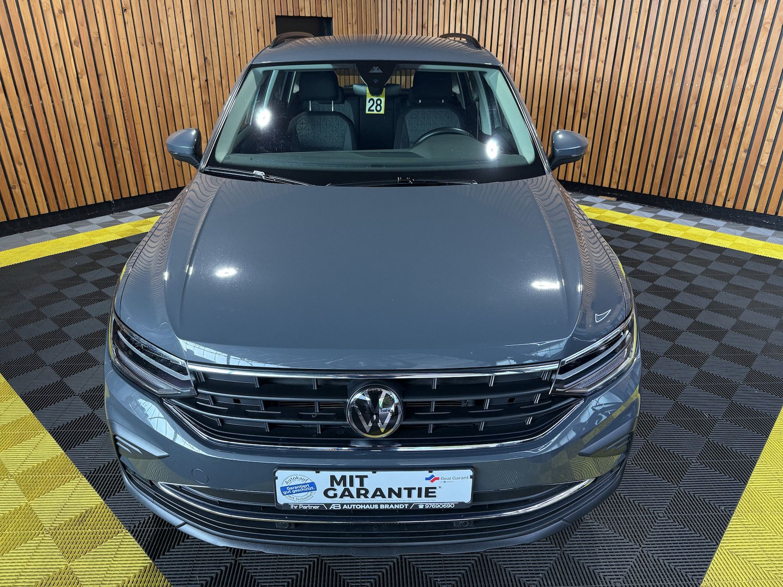 Fahrzeugabbildung Volkswagen Tiguan 1,5 TSI Life DSG *Navi*ACC*LED*el.Klappe*