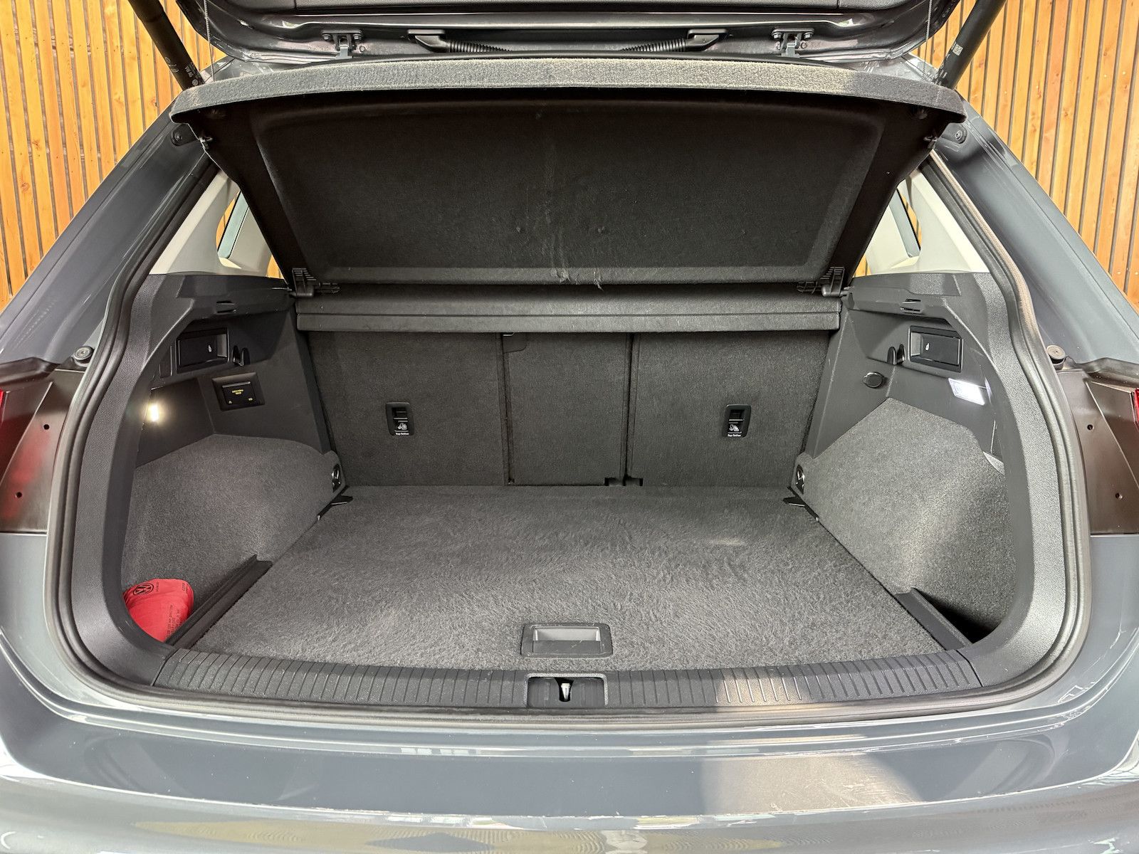 Fahrzeugabbildung Volkswagen Tiguan 1,5 TSI Life DSG *Navi*ACC*LED*el.Klappe*