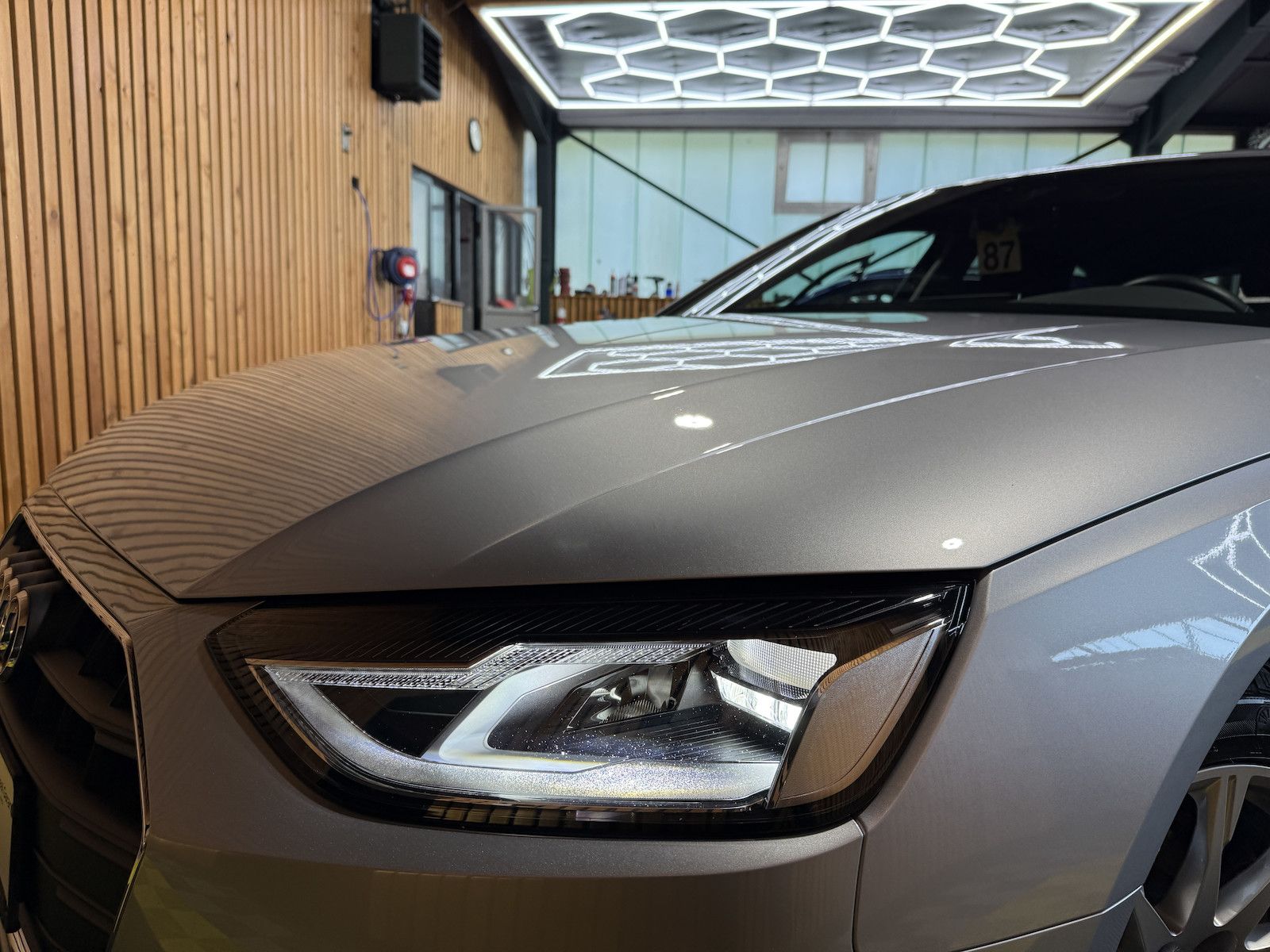 Fahrzeugabbildung Audi A4 Avant 2,0 TDI Aut. *Navi+*ACC*AHK*Kamera*App*