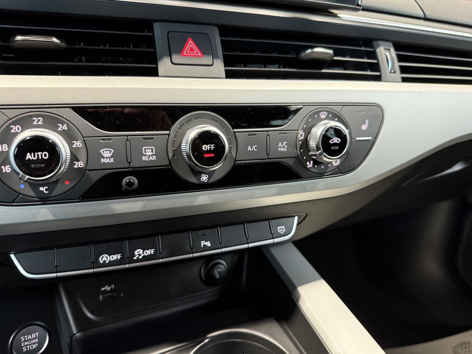 Fahrzeugabbildung Audi A4 Avant 2,0 TDI Aut. *Navi+*ACC*AHK*Kamera*App*