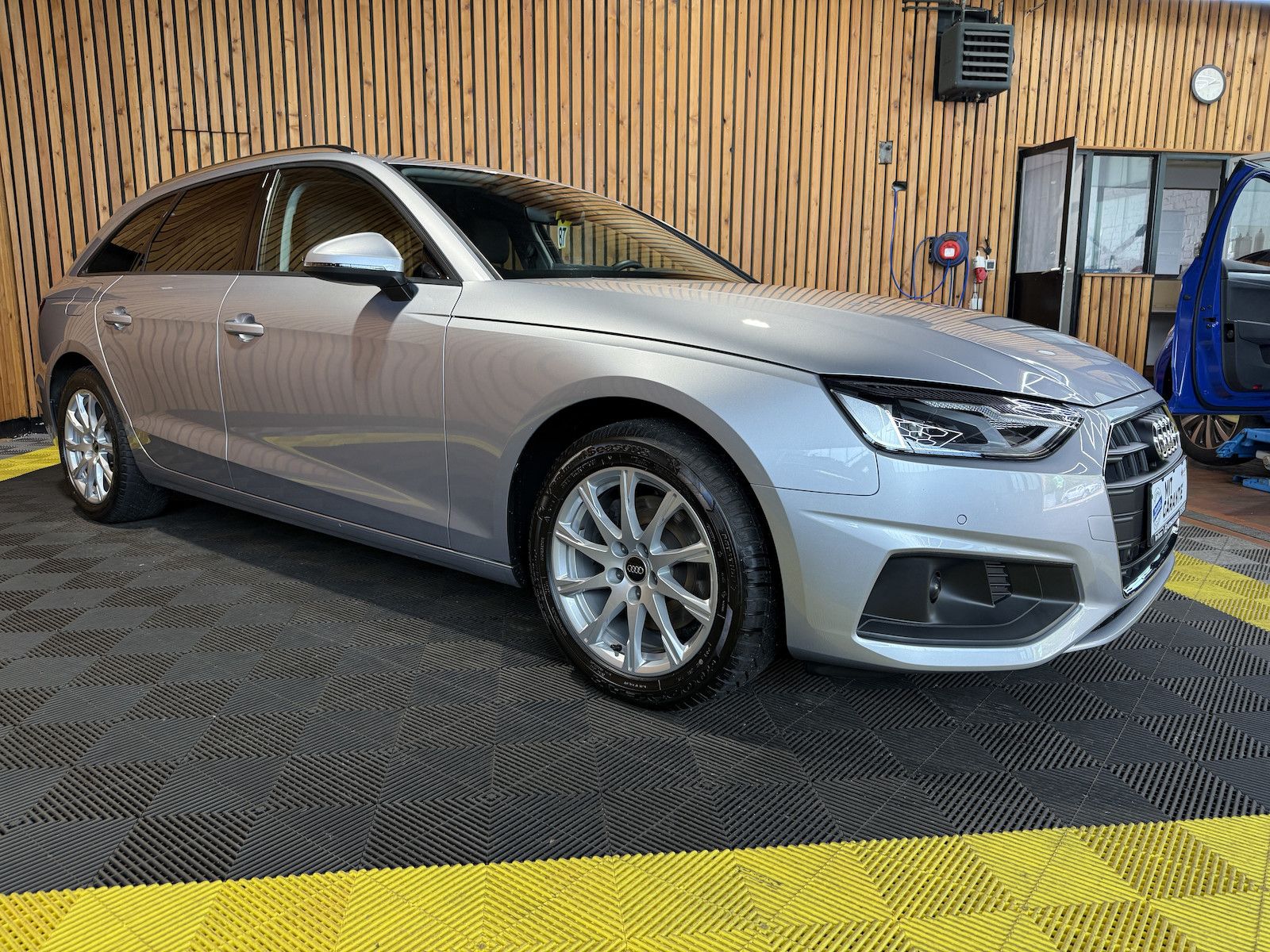 Fahrzeugabbildung Audi A4 Avant 2,0 TDI Aut. *Navi+*ACC*AHK*Kamera*App*