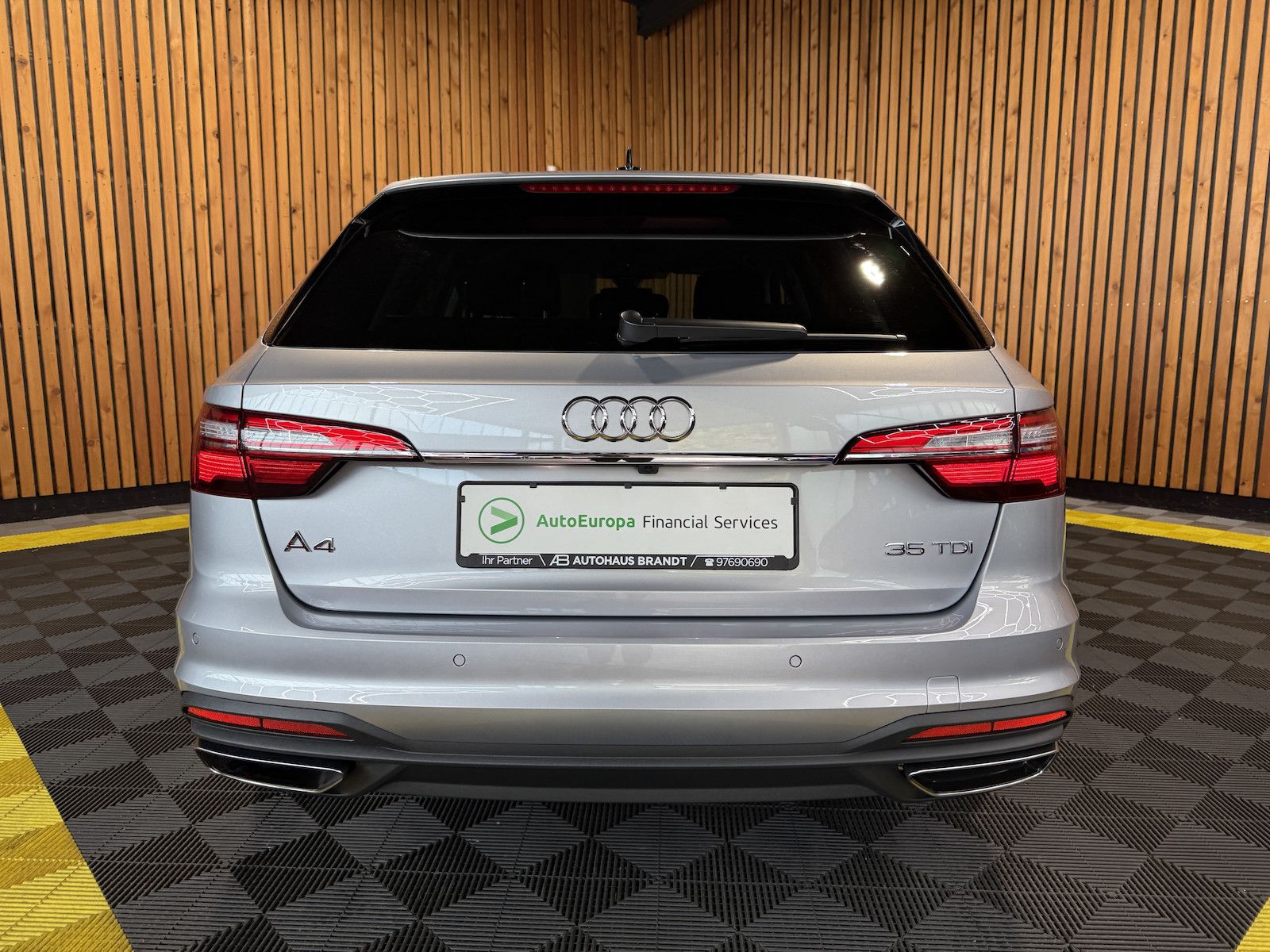 Fahrzeugabbildung Audi A4 Avant 2,0 TDI Aut. *Navi+*ACC*AHK*Kamera*App*