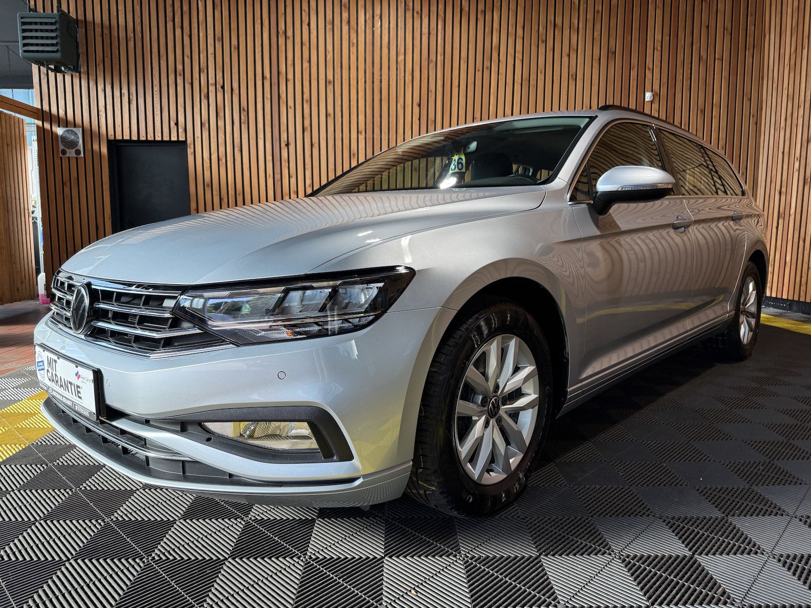 Volkswagen Passat Variant 2,0 TDI DSG *Navi*LED*Kam*AHK*ACC