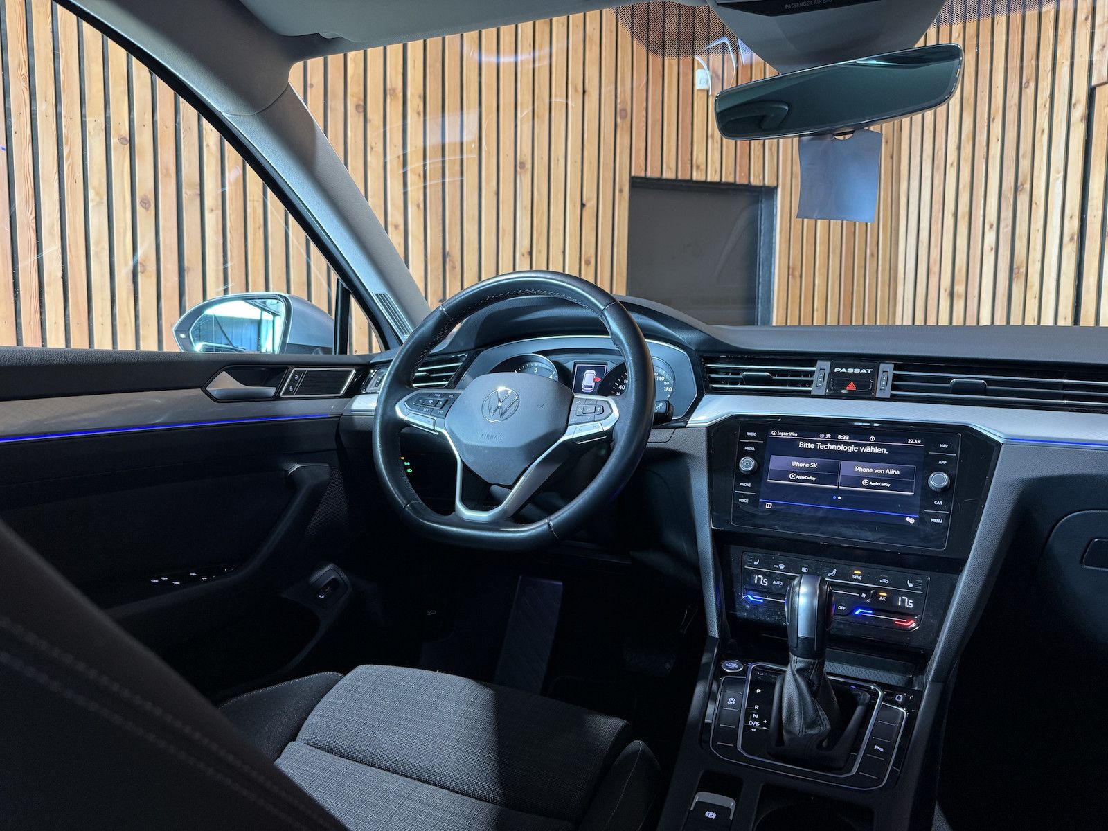 Fahrzeugabbildung Volkswagen Passat Variant 2,0 TDI DSG *Navi*LED*Kam*AHK*ACC