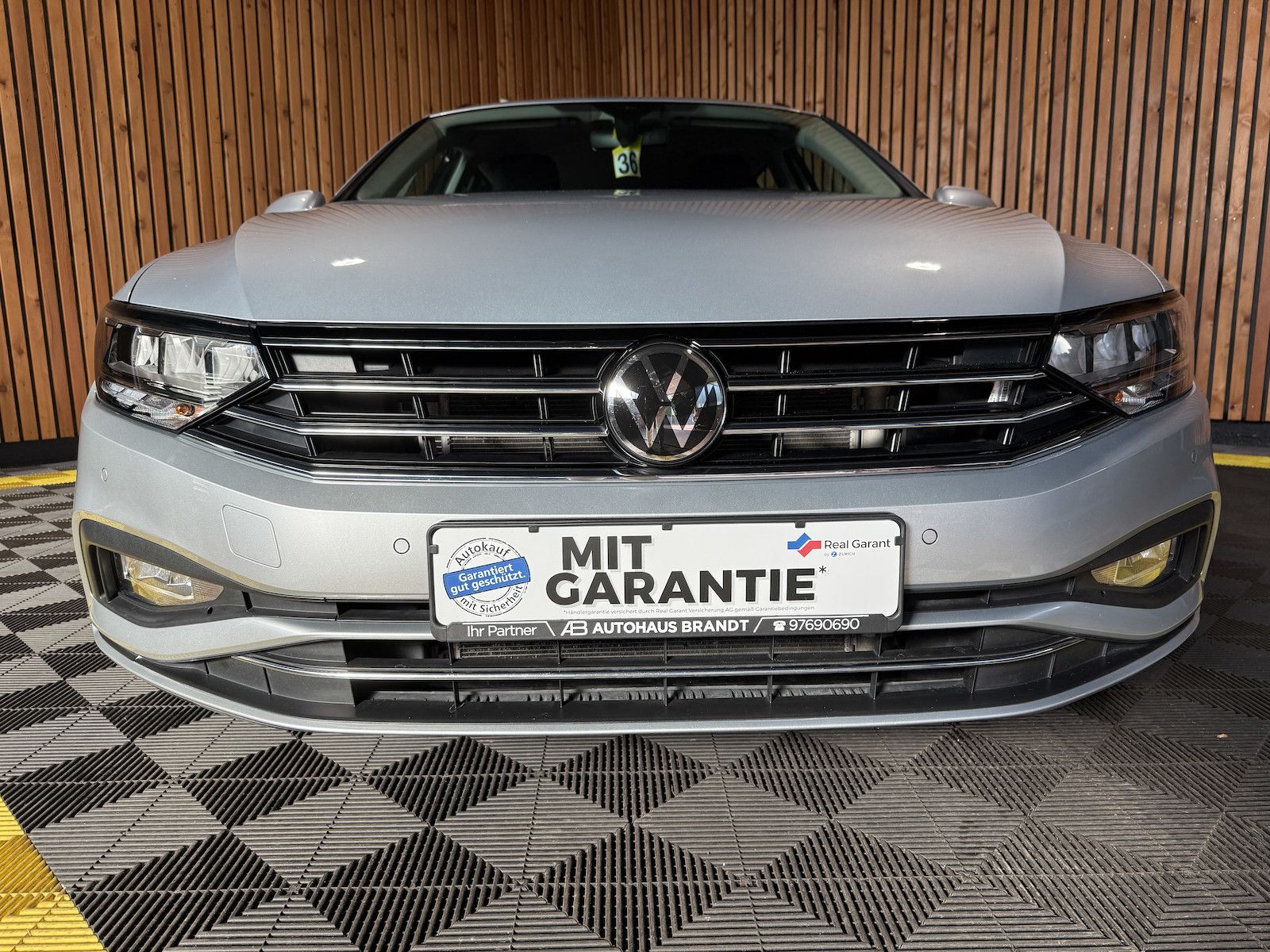 Fahrzeugabbildung Volkswagen Passat Variant 2,0 TDI DSG *Navi*LED*Kam*AHK*ACC