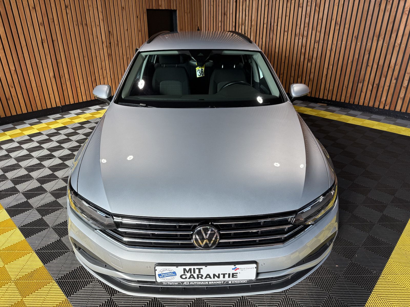 Fahrzeugabbildung Volkswagen Passat Variant 2,0 TDI DSG *Navi*LED*Kam*AHK*ACC