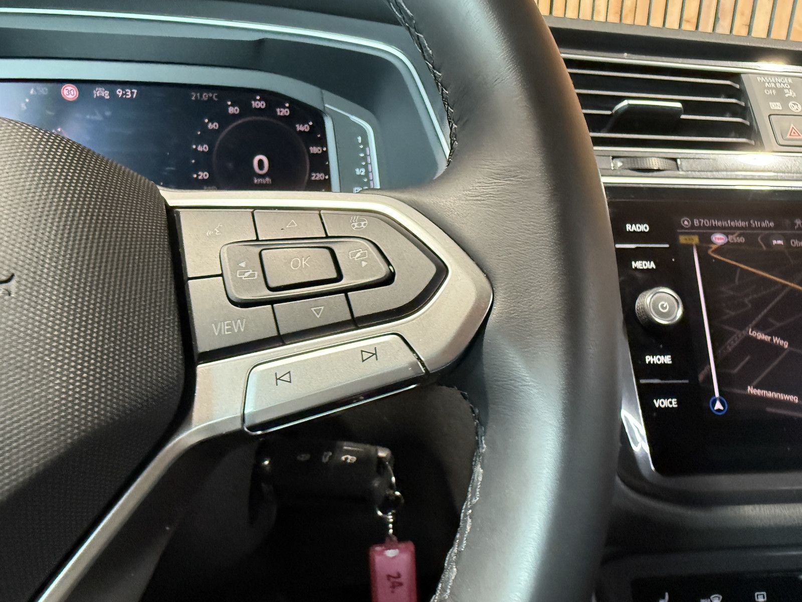 Fahrzeugabbildung Volkswagen Tiguan Allspace TSI DSG 7-Sitzer *Navi*AHK*LED*