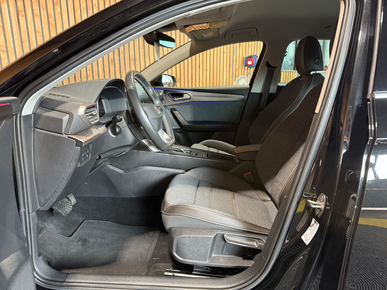 Fahrzeugabbildung SEAT Leon ST 1.4 e-Hybrid DSG Xcellence Navi*LED*Kam