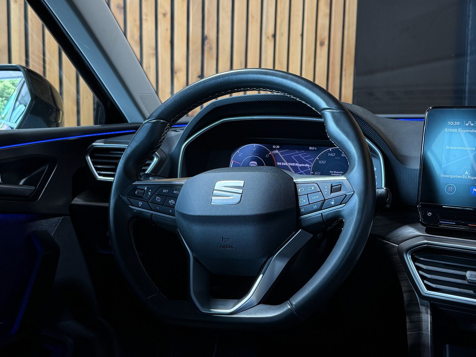 Fahrzeugabbildung SEAT Leon ST 1.4 e-Hybrid DSG Xcellence Navi*LED*Kam