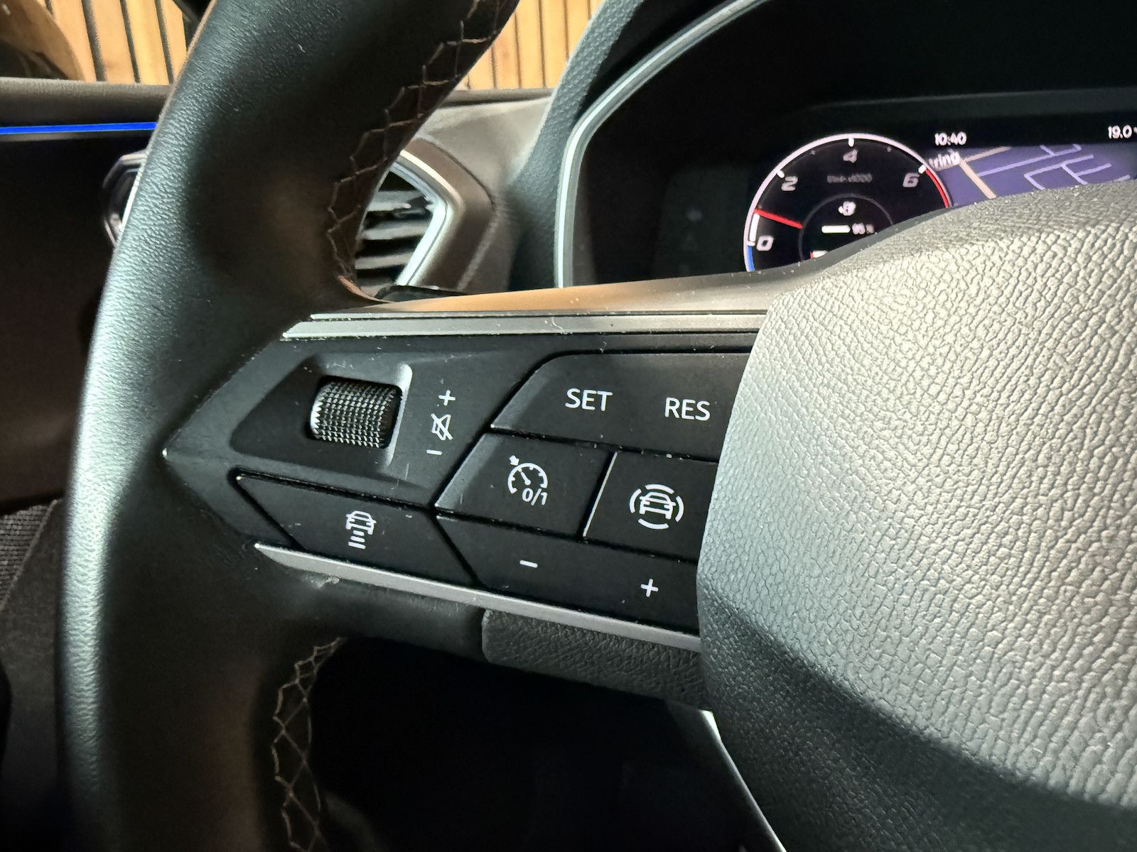 Fahrzeugabbildung SEAT Leon ST 1.4 e-Hybrid DSG Xcellence Navi*LED*Kam
