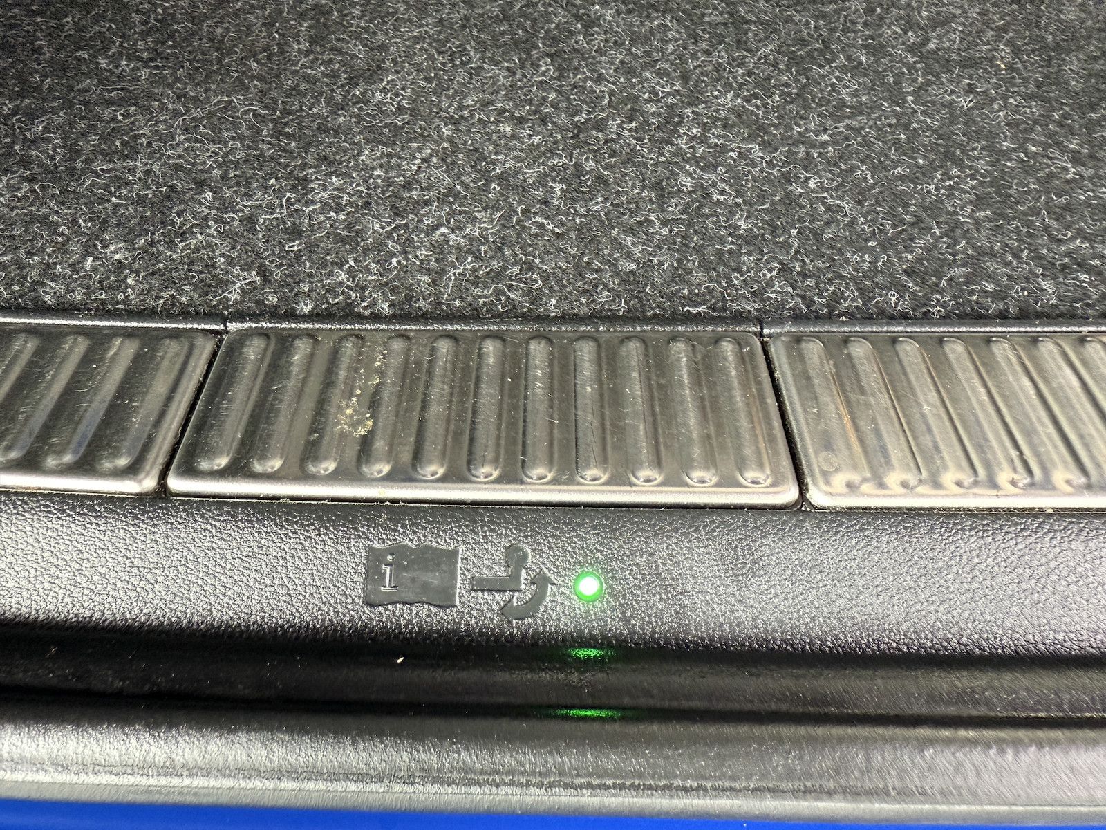 Fahrzeugabbildung SKODA Superb Combi TSI iV DSG Navi*Virt*Kam*St.Hz*AHK