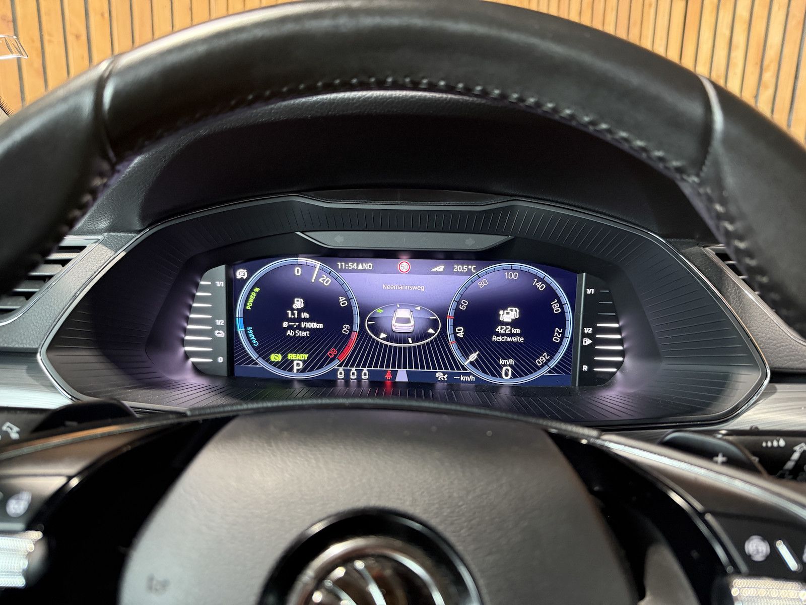 Fahrzeugabbildung SKODA Superb Combi TSI iV DSG Navi*Virt*Kam*St.Hz*AHK