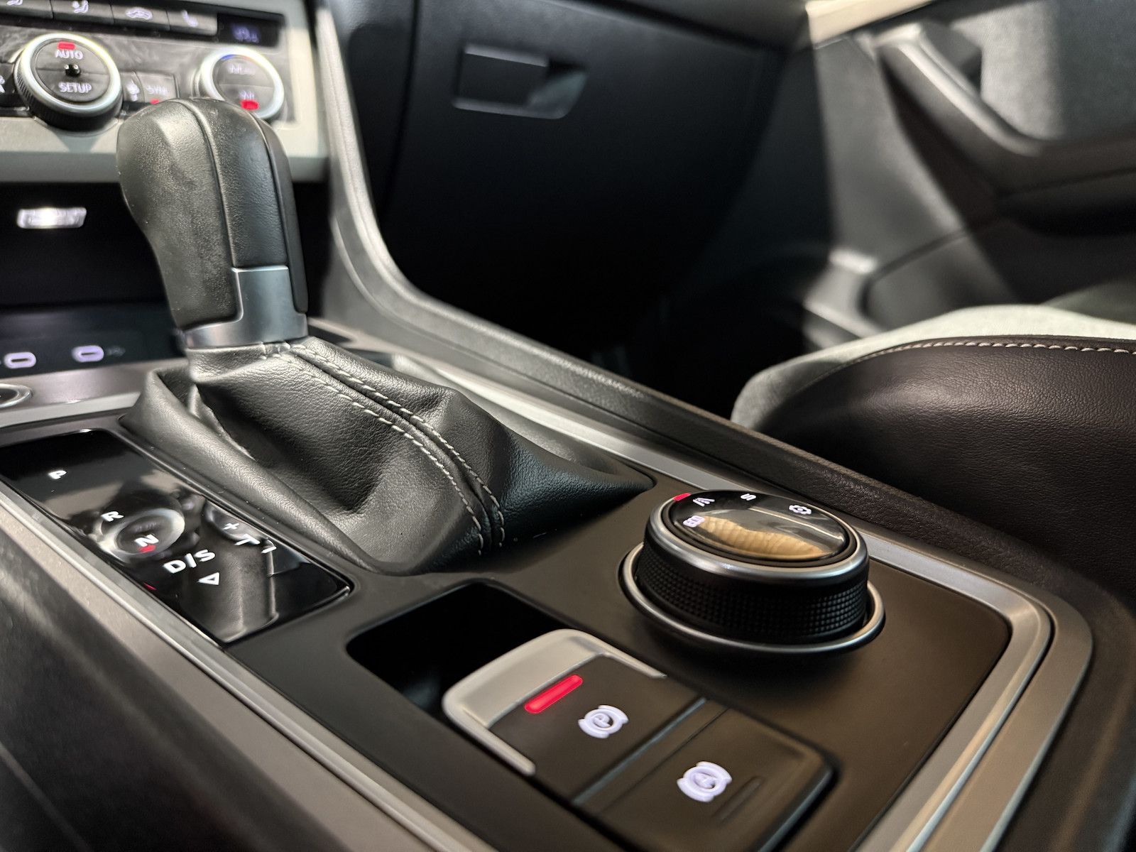 Fahrzeugabbildung SEAT Ateca 1,5 TSI X-Perience DSG *Navi*LED*Kam*Virt