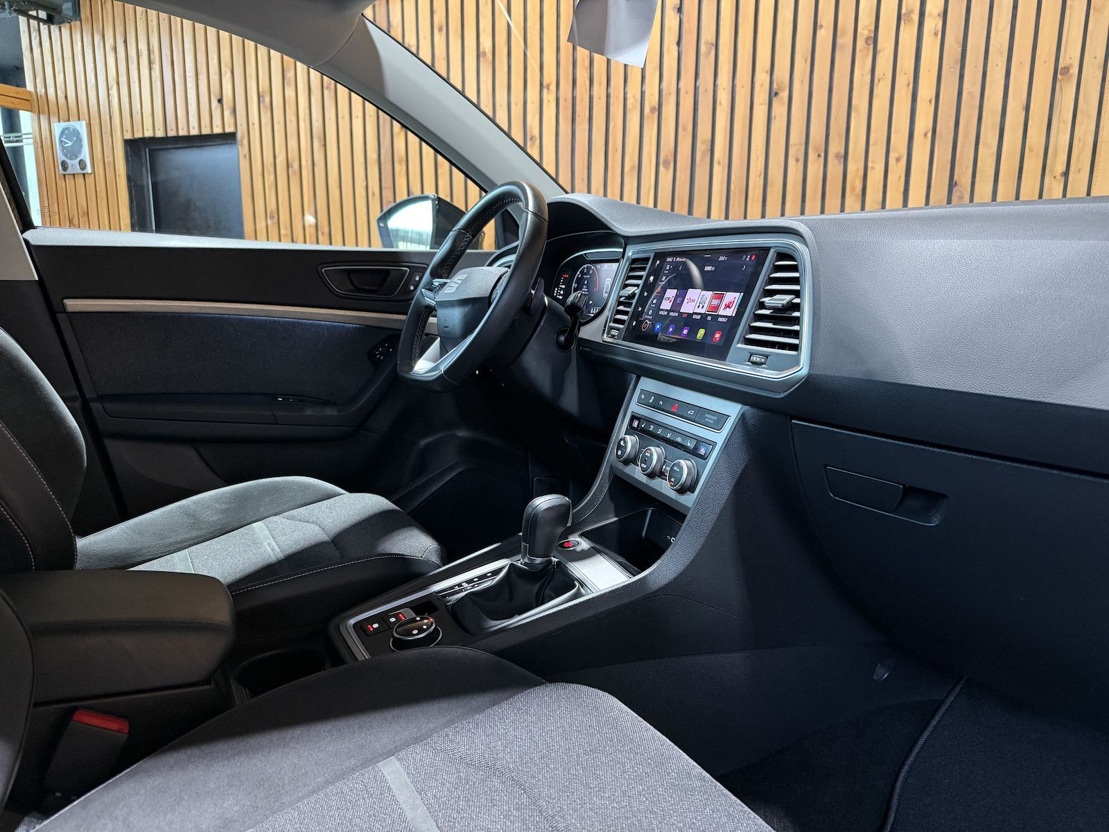 Fahrzeugabbildung SEAT Ateca 1,5 TSI X-Perience DSG *Navi*LED*Kam*Virt