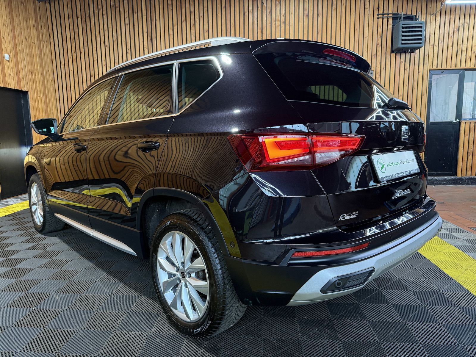 Fahrzeugabbildung SEAT Ateca 1,5 TSI X-Perience DSG *Navi*LED*Kam*Virt