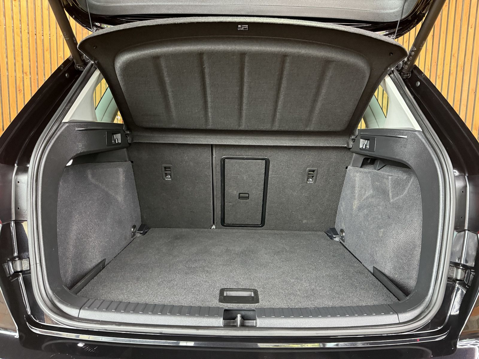 Fahrzeugabbildung SEAT Ateca 1,5 TSI X-Perience DSG *Navi*LED*Kam*Virt