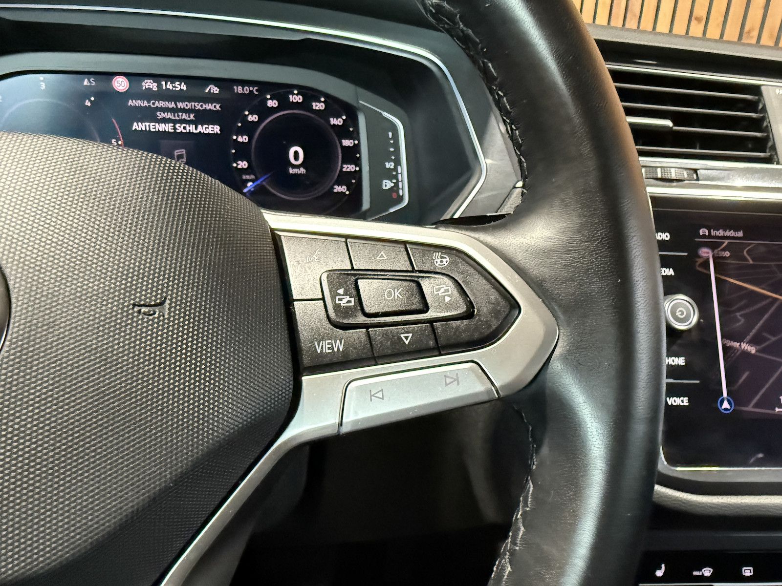 Fahrzeugabbildung Volkswagen Tiguan Allspace 2,0TDI Eleg. 4M DSG Navi*Kam*AHK
