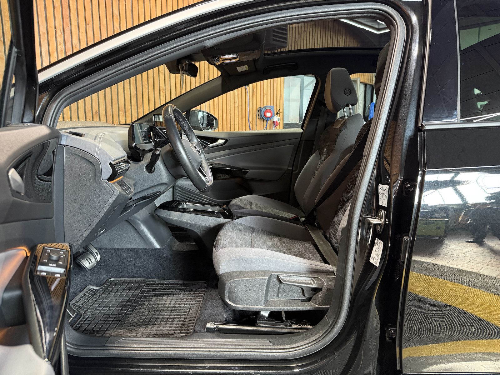 Fahrzeugabbildung Volkswagen ID.5 Pro P. *Navi*ACC*HUD*360°*el.Heckk.*Matrix
