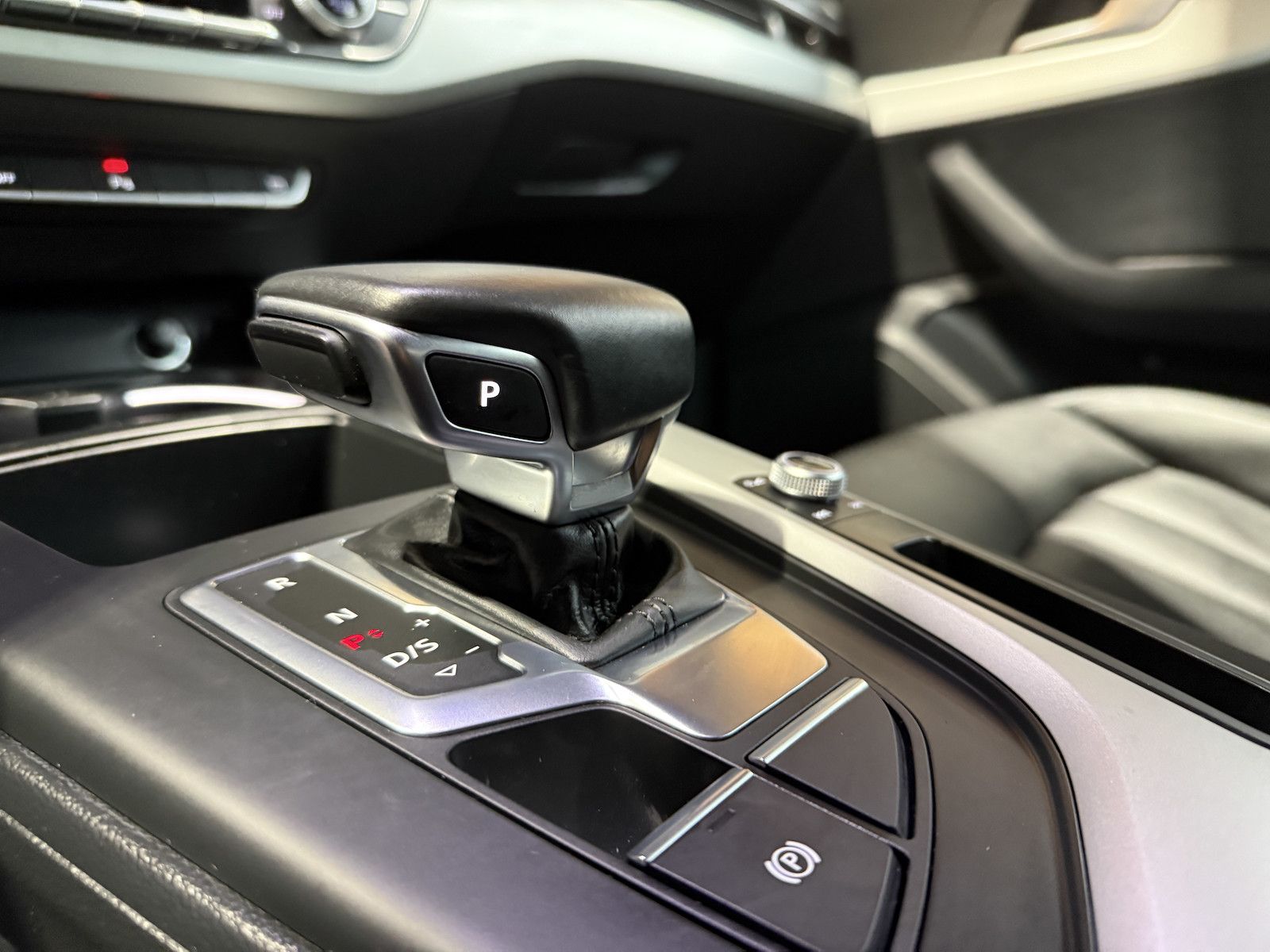 Fahrzeugabbildung Audi A4 Avant adv. TFSI Aut. Navi+*Kam*ACC*LED*Leder