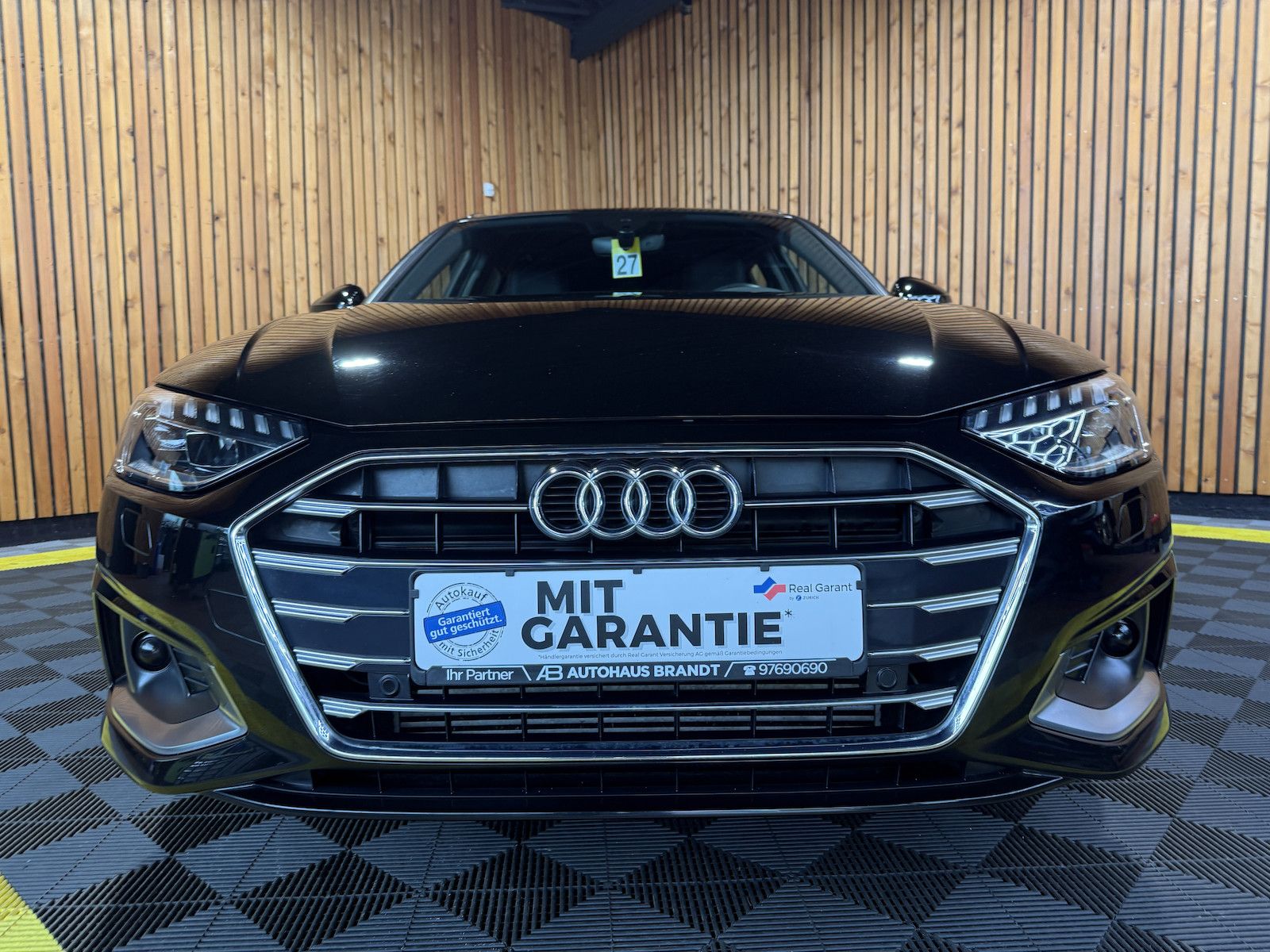 Fahrzeugabbildung Audi A4 Avant adv. TFSI Aut. Navi+*Kam*ACC*LED*Leder