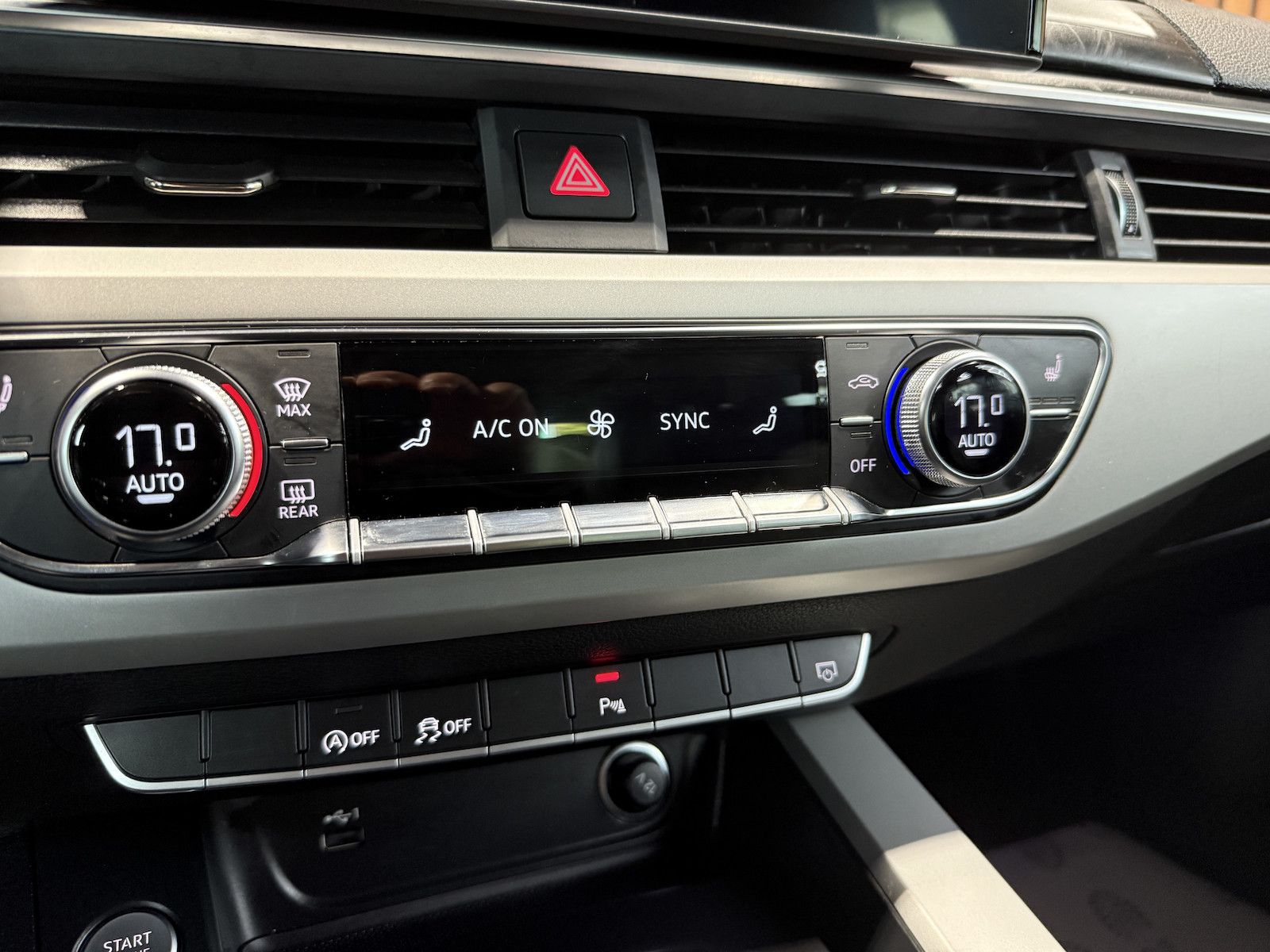 Fahrzeugabbildung Audi A4 Avant adv. TFSI Aut. Navi+*Kam*ACC*LED*Leder